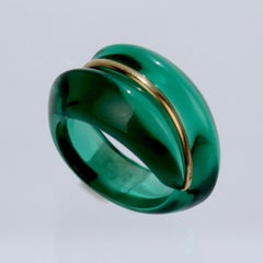 Baccarat Green Coquillage Crystal and 18 Karat Gold Cocktail Ring