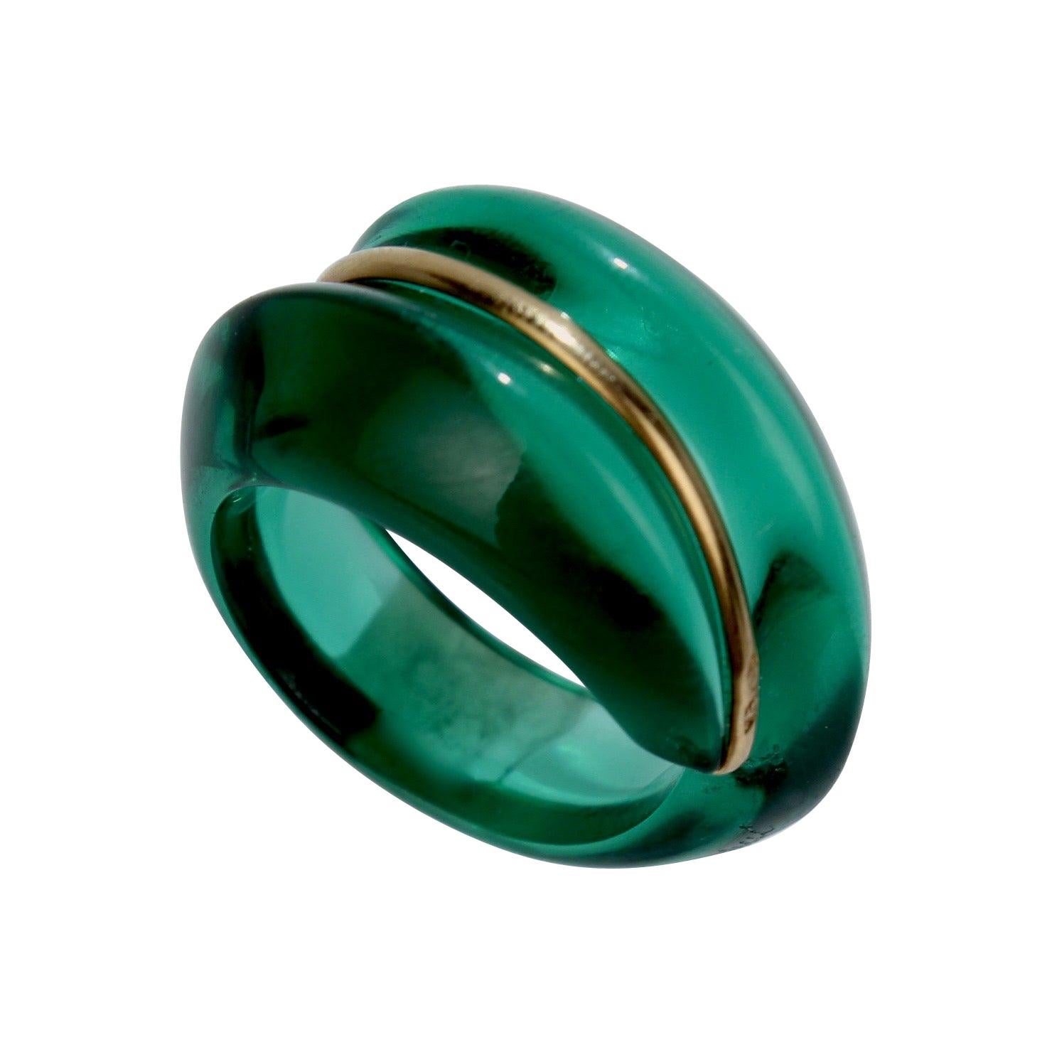 Baccarat Green Coquillage Crystal and 18 Karat Gold Cocktail Ring