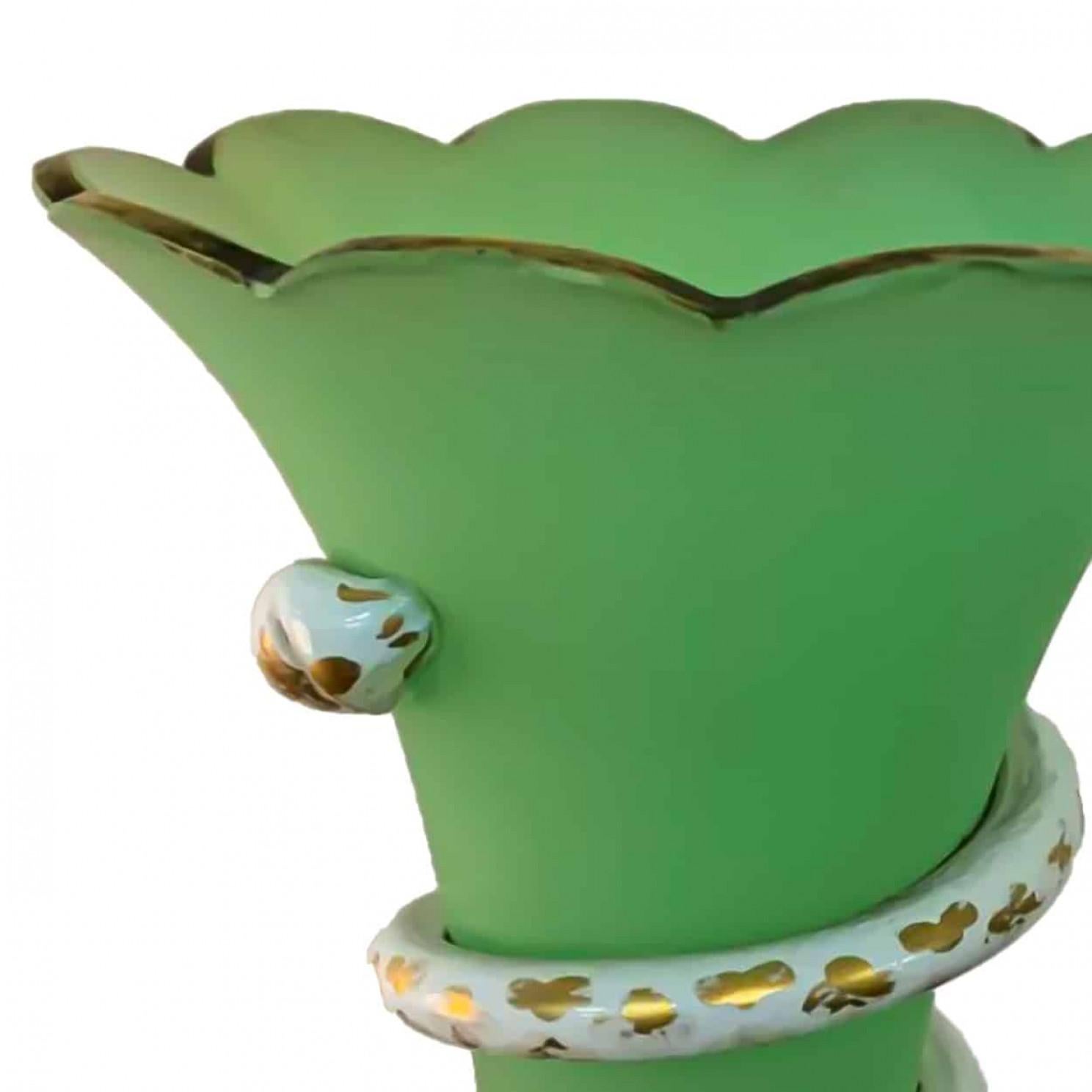 Baccarat, Vaso a serpente verde opalino, Francia, 1880 in vendita 2