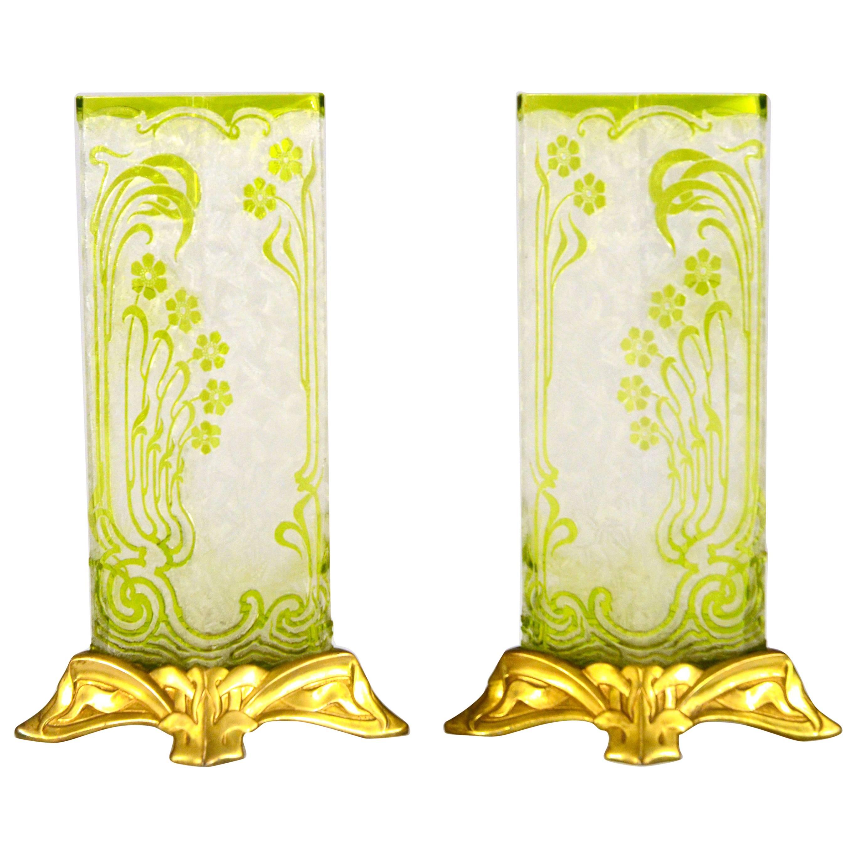 Baccarat Handblown Crystal Art Nouveau Two-Color Cameo Vases Bronze Mounts, Pair