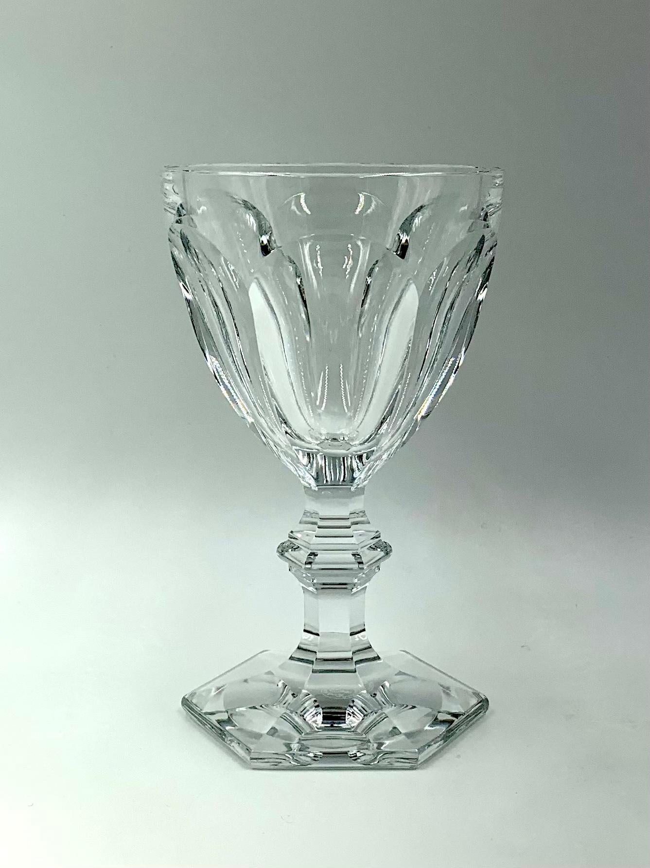Baccarat Harcourt 1841 Juego de 36 Copas de Champán, Vino, Agua y Licor Francés en venta
