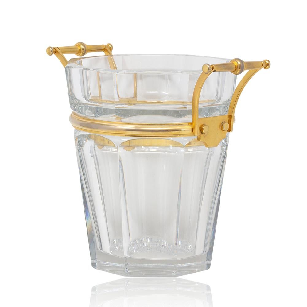 Mid-Century Modern Rafraîchisseur à champagne en cristal de Baccarat Harcourt avec poignées en métal doré circa 1970 en vente