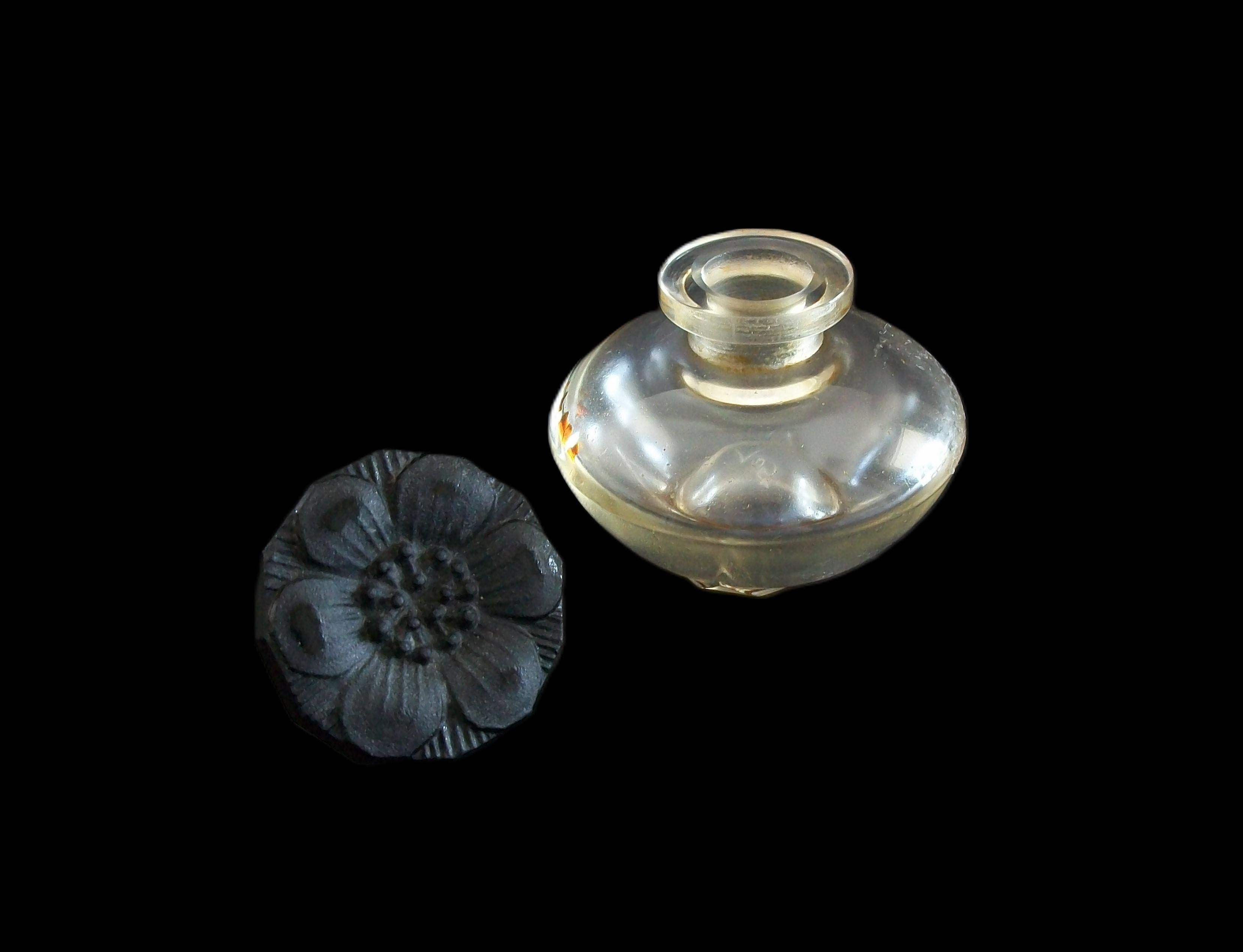BACCARAT - Julien Viard - 'Le Narcisse Noir' - Bottiglia di profumo - Francia - C.C. 1911 in vendita 2