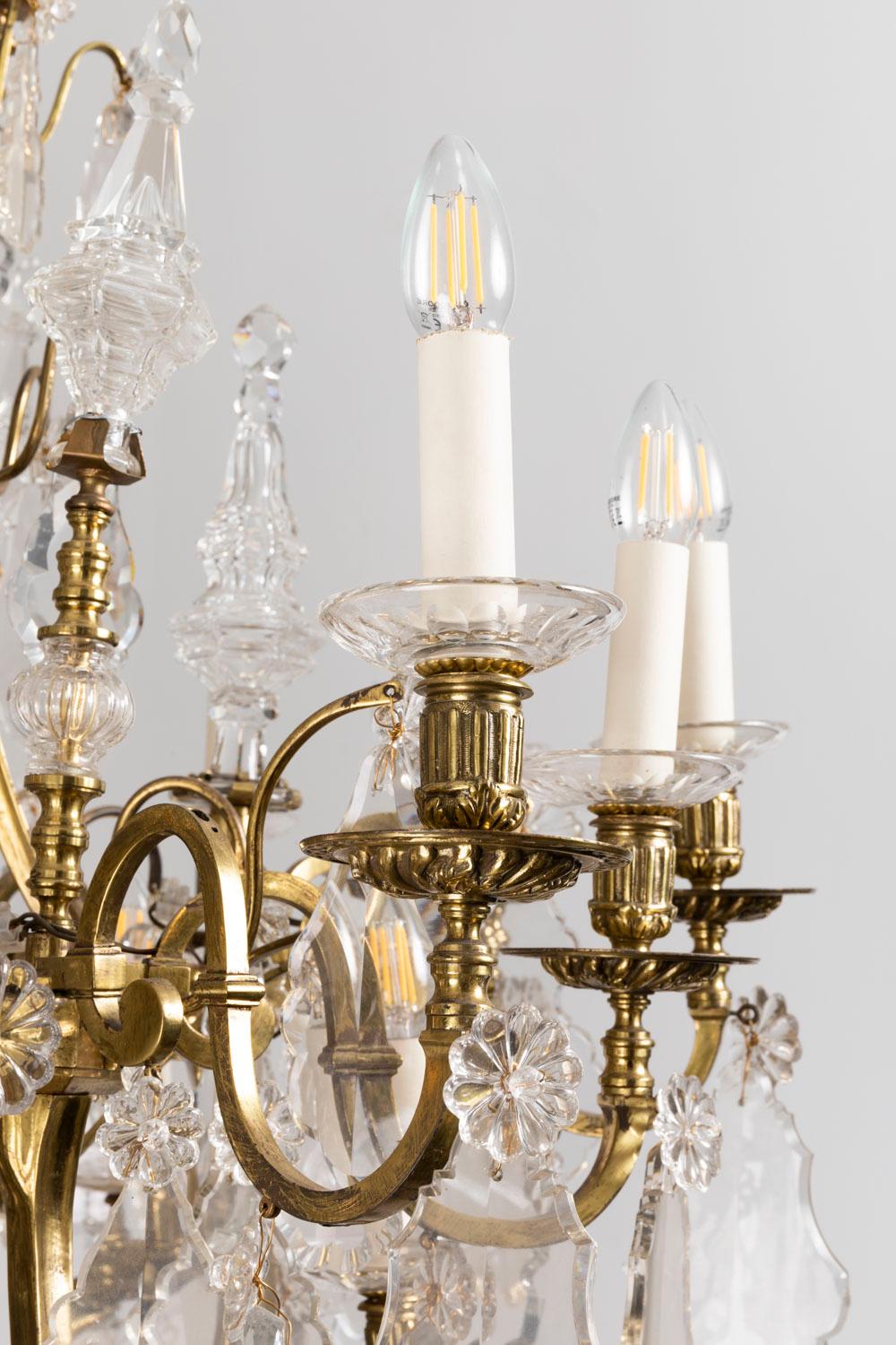 French Baccarat, Large Louis XV Style Chandelier in Gilt Brass and Crystal, circa 1950