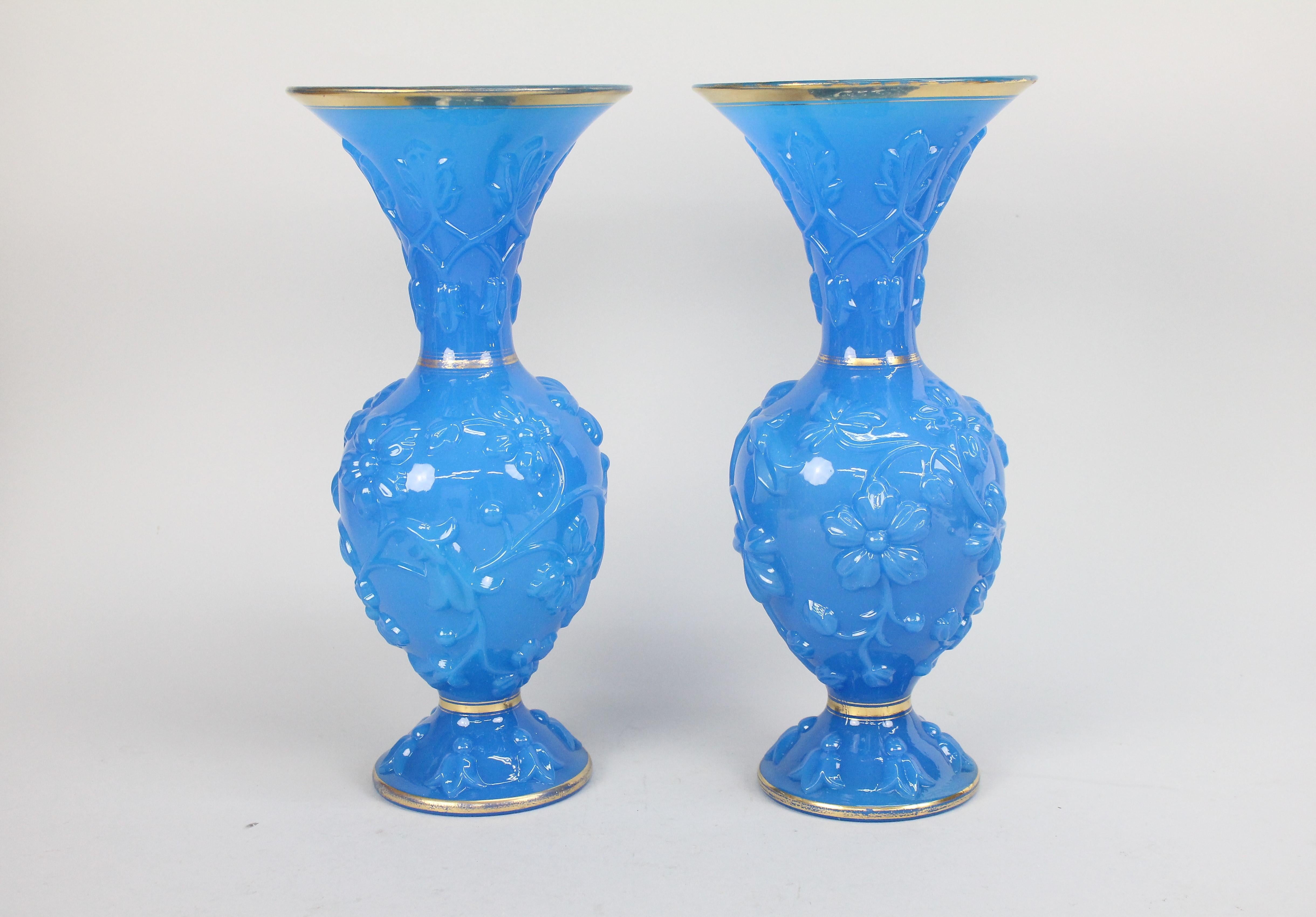 baccarat blue vase
