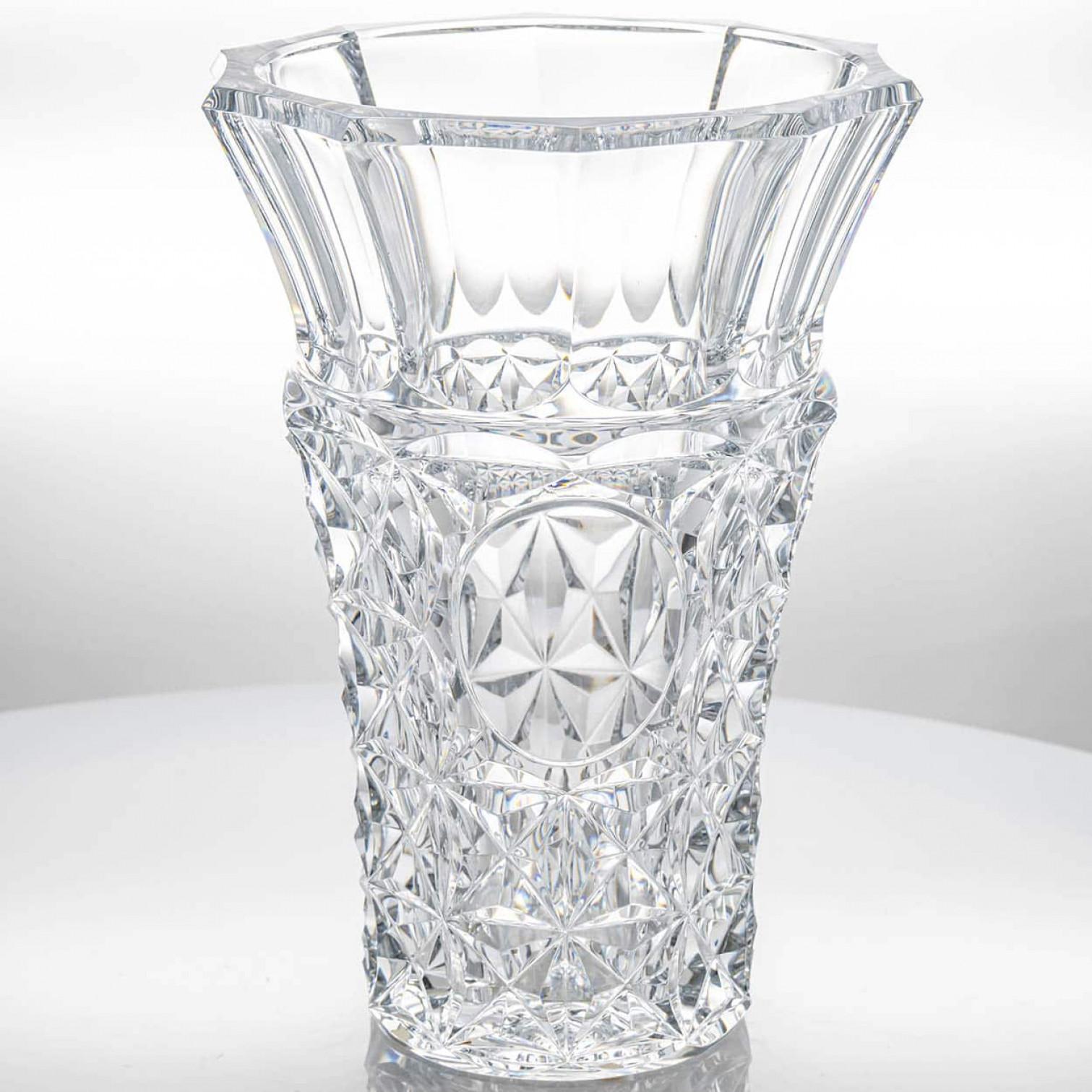 Fatto a mano Baccarat Large Structured Tapered Clear Crystal Vase, France in vendita