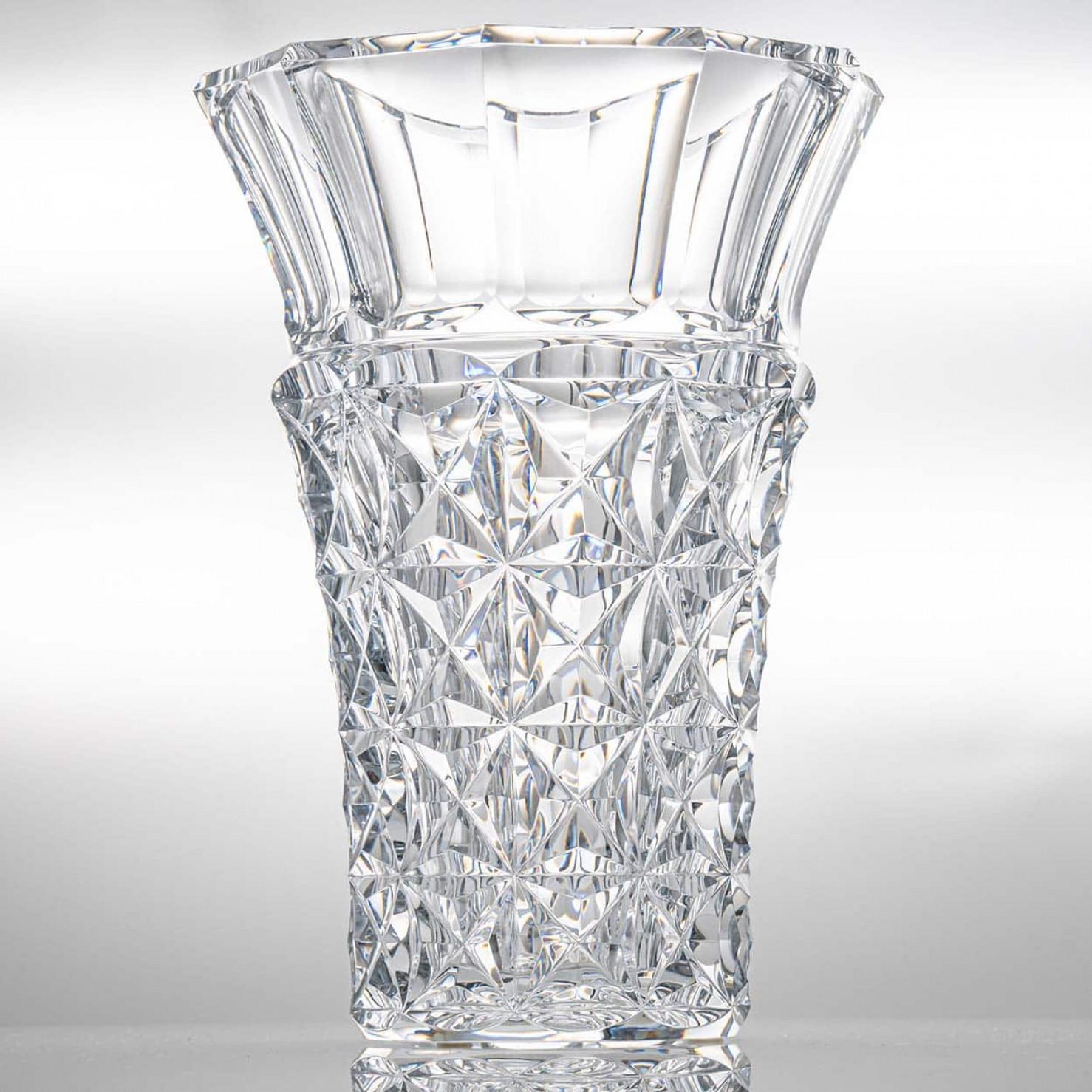 Baccarat Large Structured Tapered Clear Crystal Vase, France in vendita 1