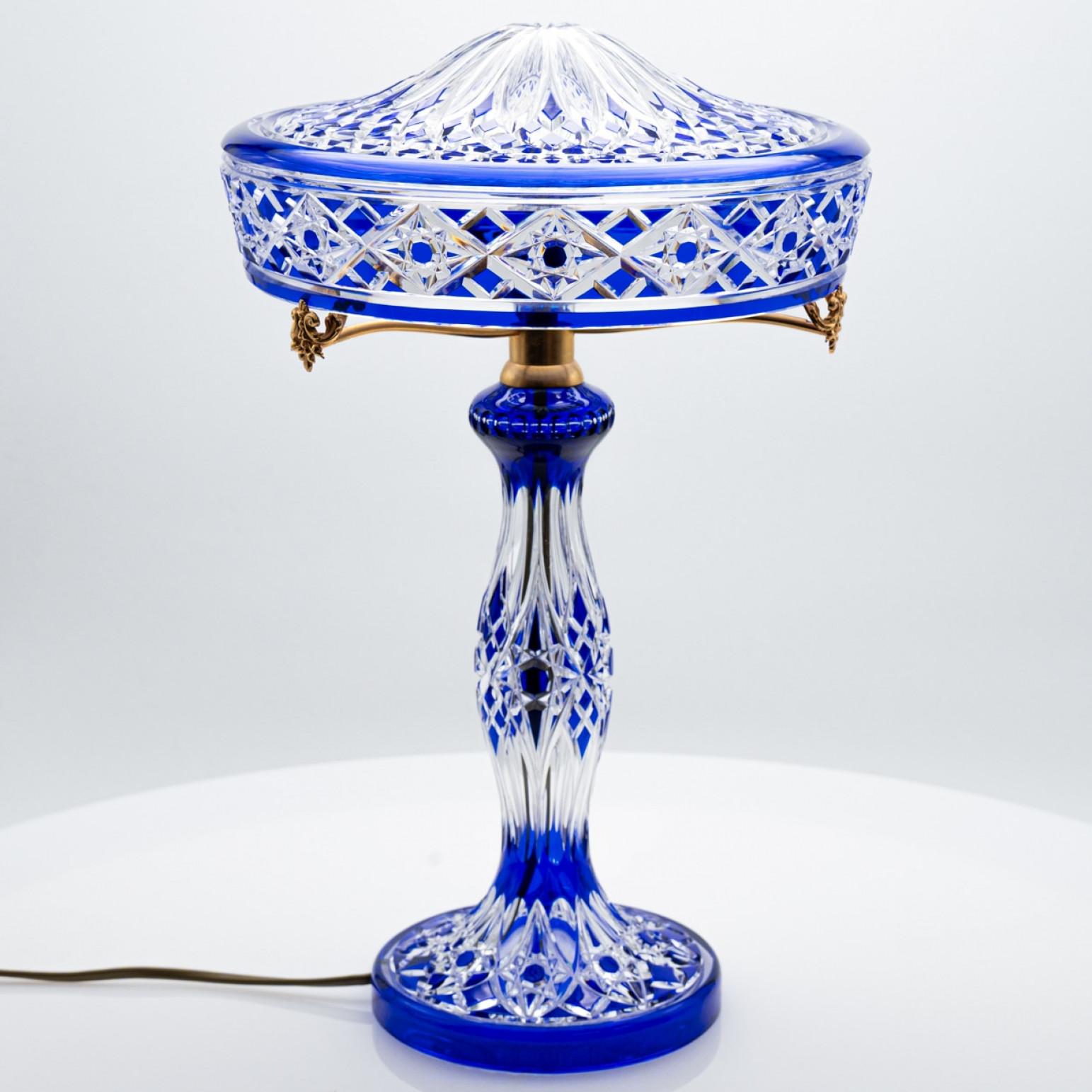 Lampe de table Baccarat Louipe Verre de cristal clair Bleu Overlay, France en vente 3