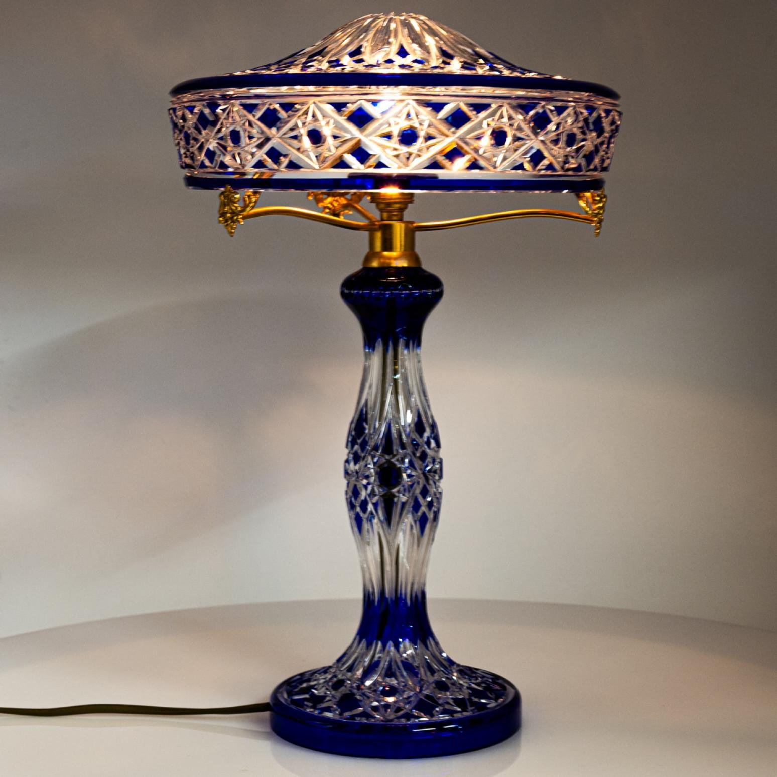 Lámpara de sobremesa Baccarat Louipe Cristal transparente superpuesto azul, Francia Francés en venta