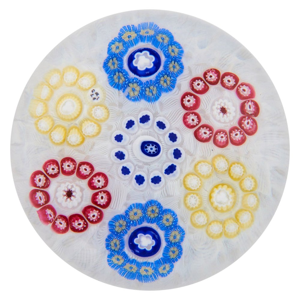 Baccarat Millefiori Rondels Briefbeschwerer auf Muslin-Grund 1973