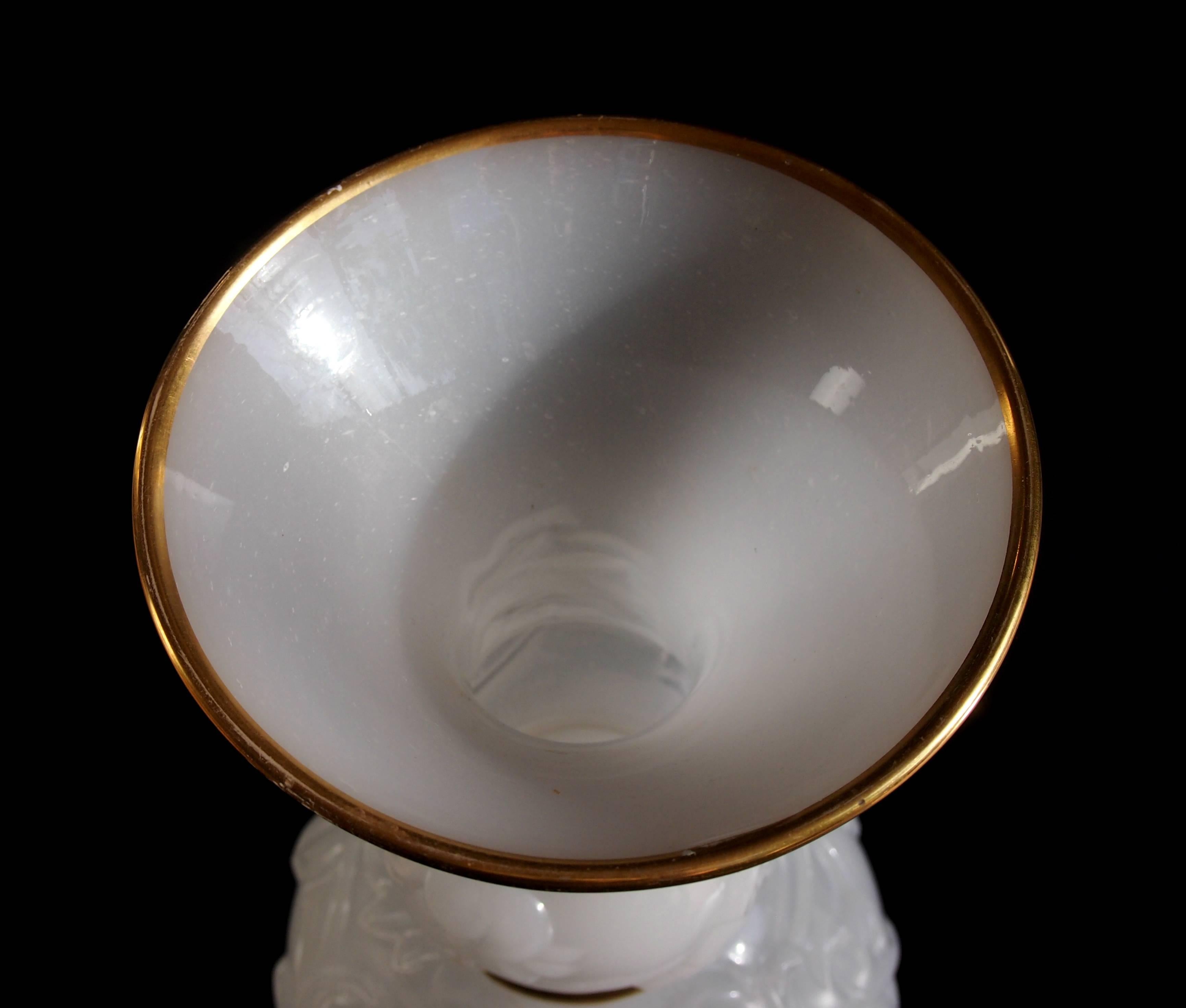 European French Baccarat Napolean III Alabaster/Opaline Crystal Glass Vase