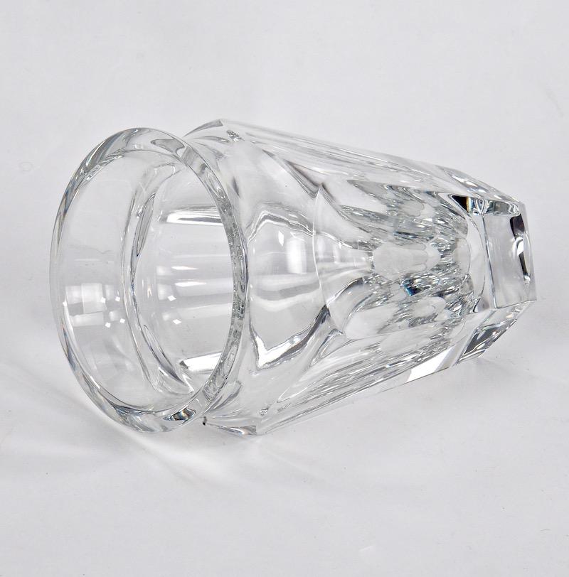 A cut crystal Baccarat ‘Nelly’ vase with tapering hexagonal body and flared bevelled rim.
Stamped Baccarat, France to underside.
