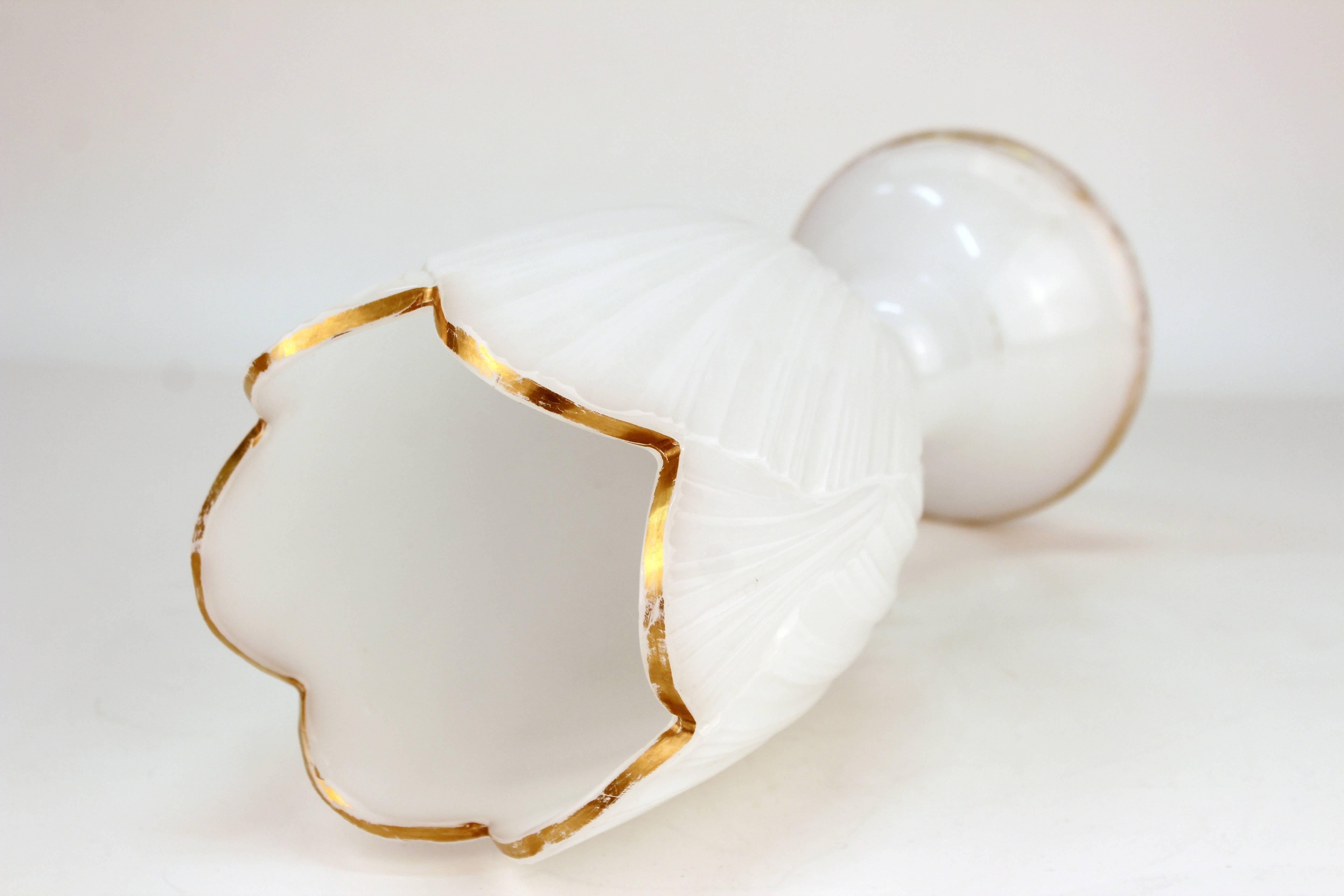 Baccarat Opaline Glass Centerpiece in Tulip Flower Form 3