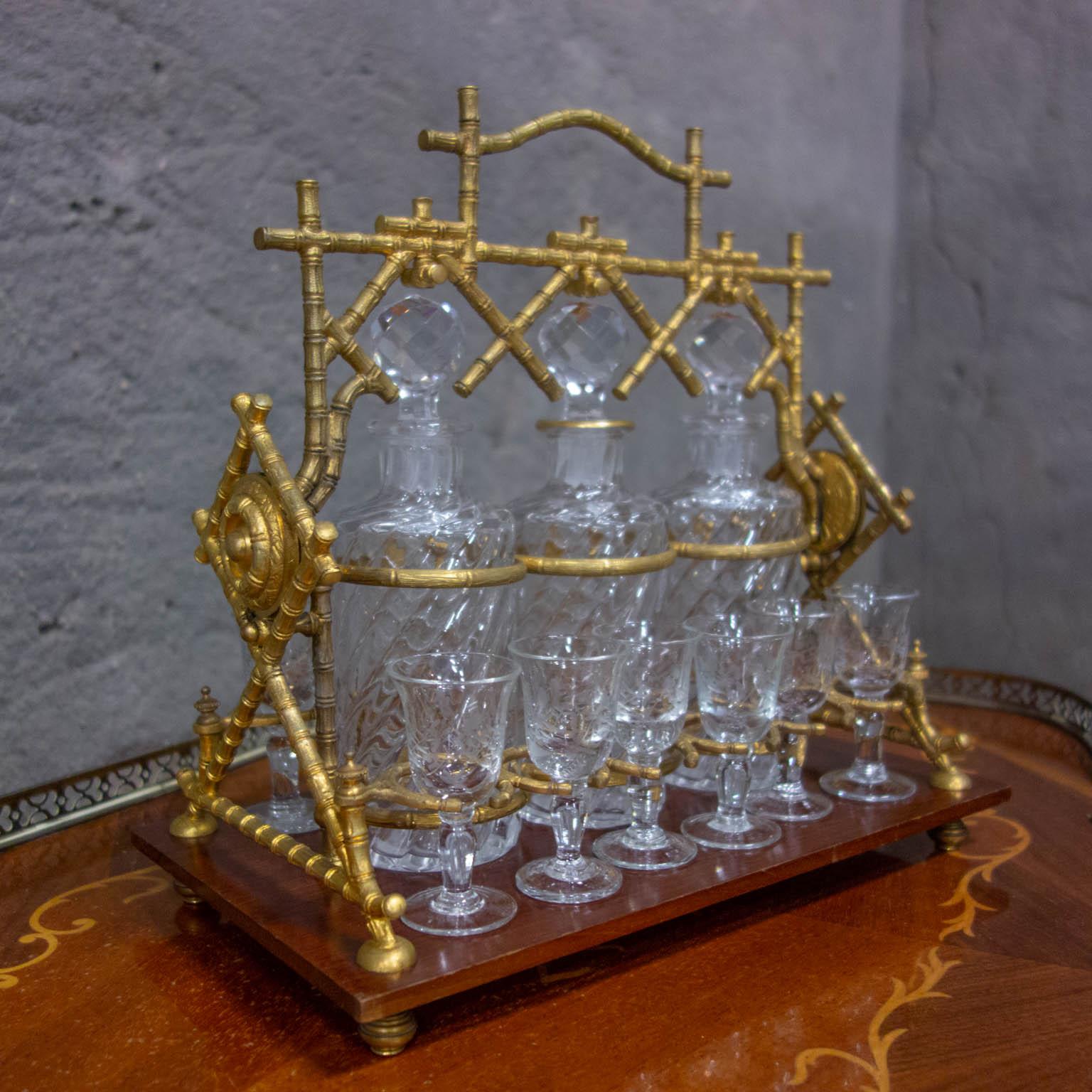 We are dealing with a very rare open Tantalus crystal carafe set, made by Baccarat in 1870, Paris. The famous company Baccarat opened it's doors in 1764 after approval of King Louis XV of France. They first started making mirrors and windows. After