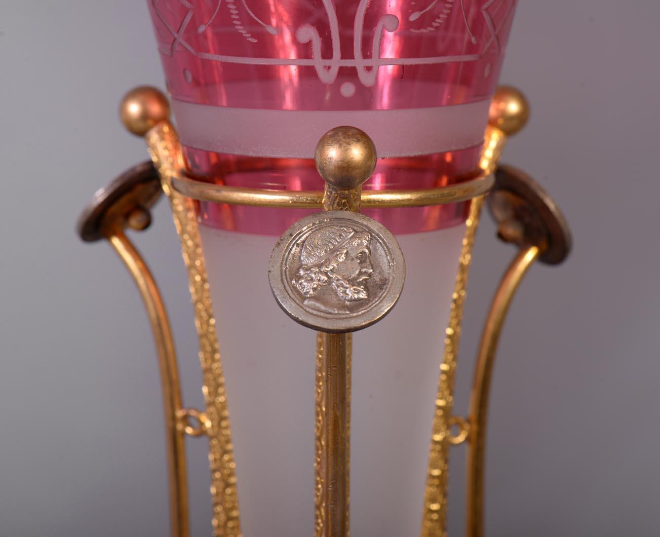 BACCARAT, Pair of Mounted Vases, circa 1878 In Good Condition For Sale In SAINT-OUEN-SUR-SEINE, FR