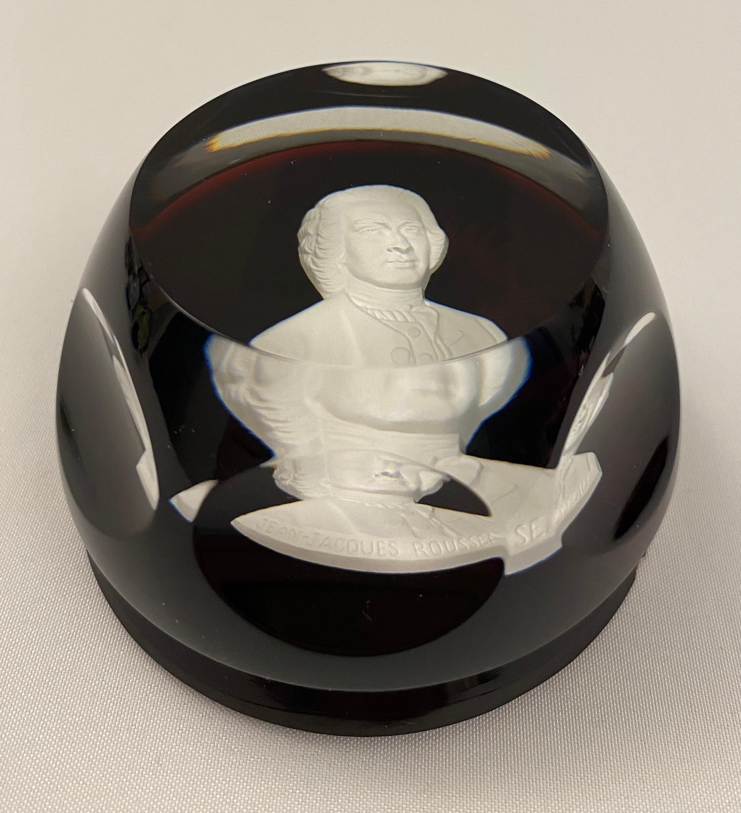 Baccarat Paperweight In Good Condition For Sale In Miami, FL