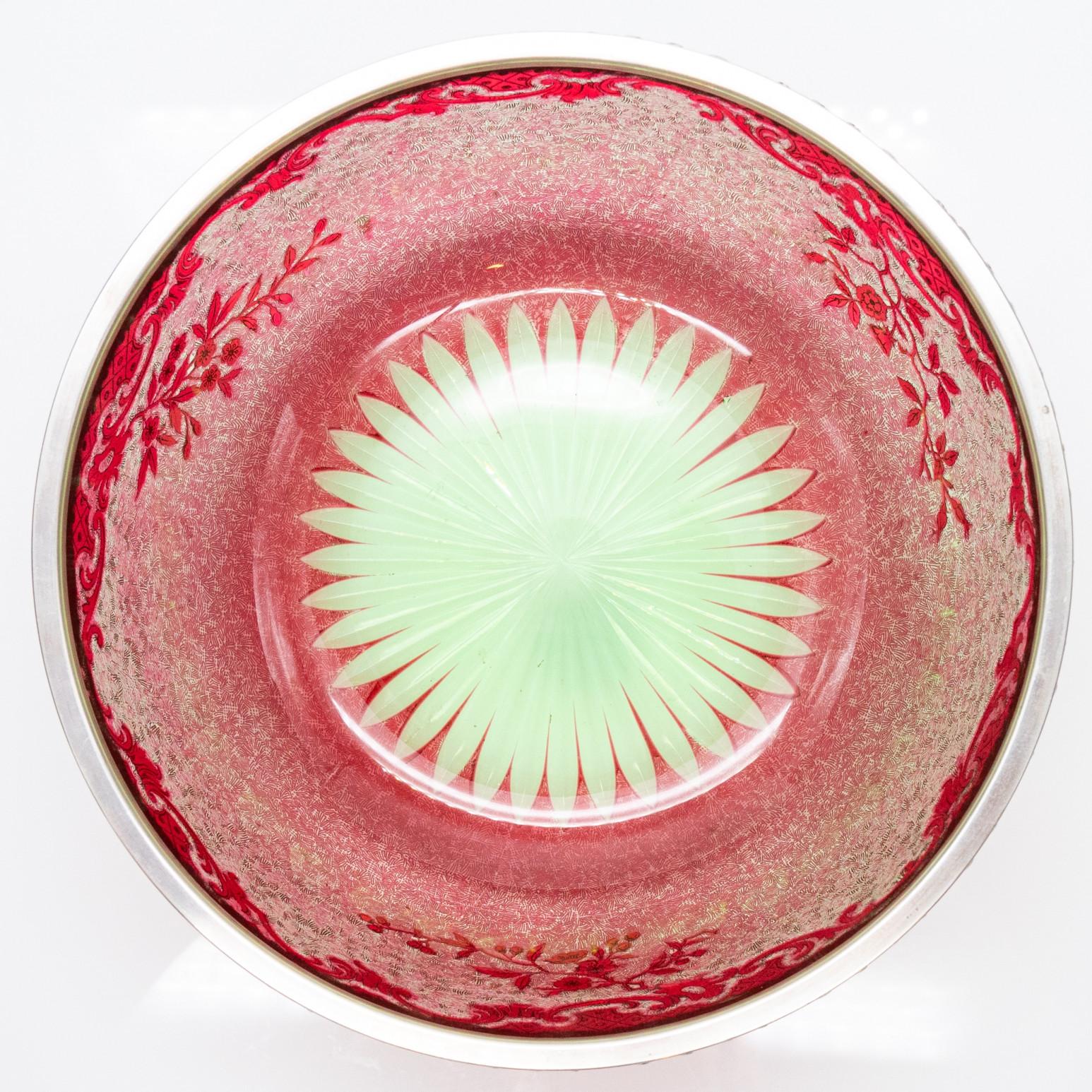 Baccarat Pattern, Bright Crimson, Acid Etched Bowl, 1900, France In Good Condition For Sale In Rijssen, NL