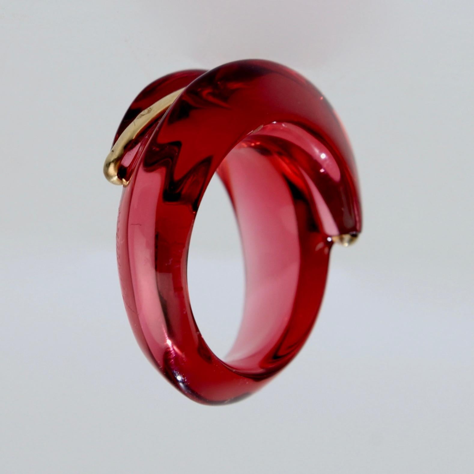 Baccarat Ruby Red Coquillage Crystal and 18 Karat Gold Cocktail Ring 2
