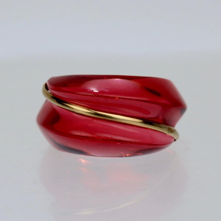 Baccarat Ruby Red Coquillage Crystal and 18 Karat Gold Cocktail Ring at  1stDibs