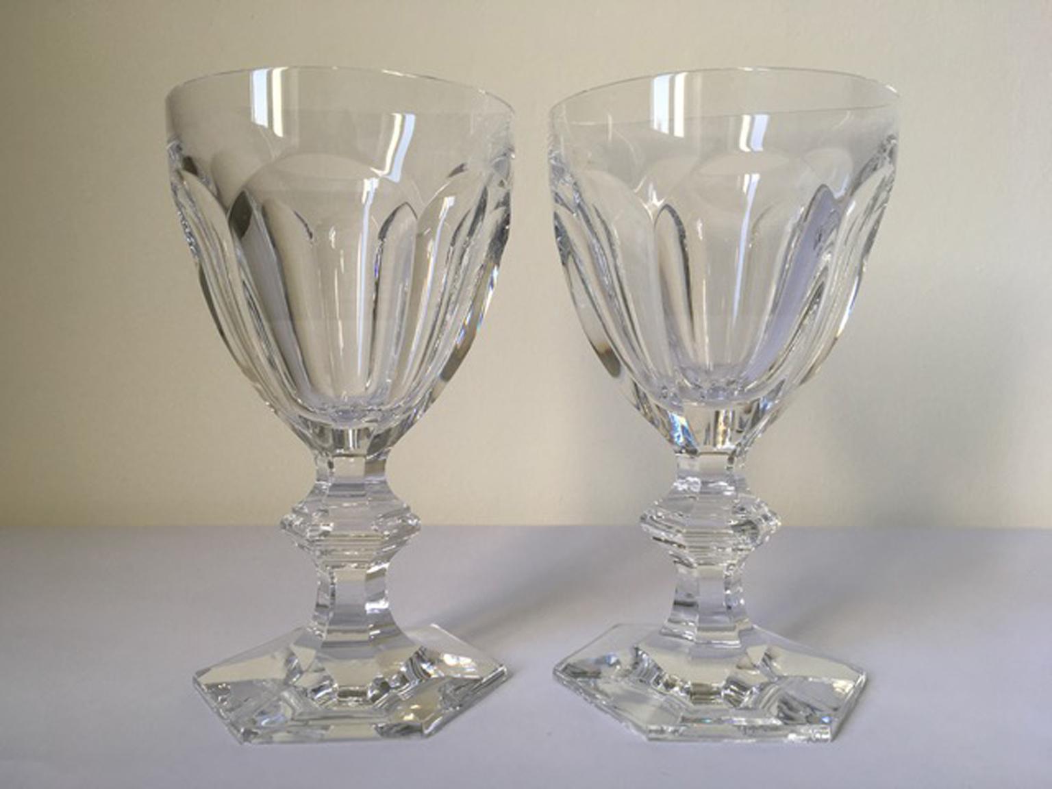 The Harcourt collection, one of the first model produced and presents in Baccarat archive, is reputed for its iconic design. Created in 1841, Harcourt stemware has been chosen and bought from all over the world.
Baccarat crystal is well known for