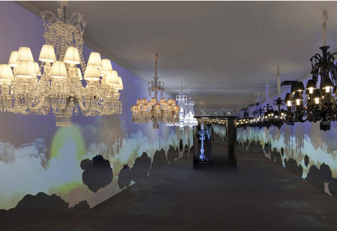 Set di 3 lampadari Zenith in cristallo trasparente Baccarat da 24 luci con paralumi In condizioni Nuovo in vendita a Brescia, IT