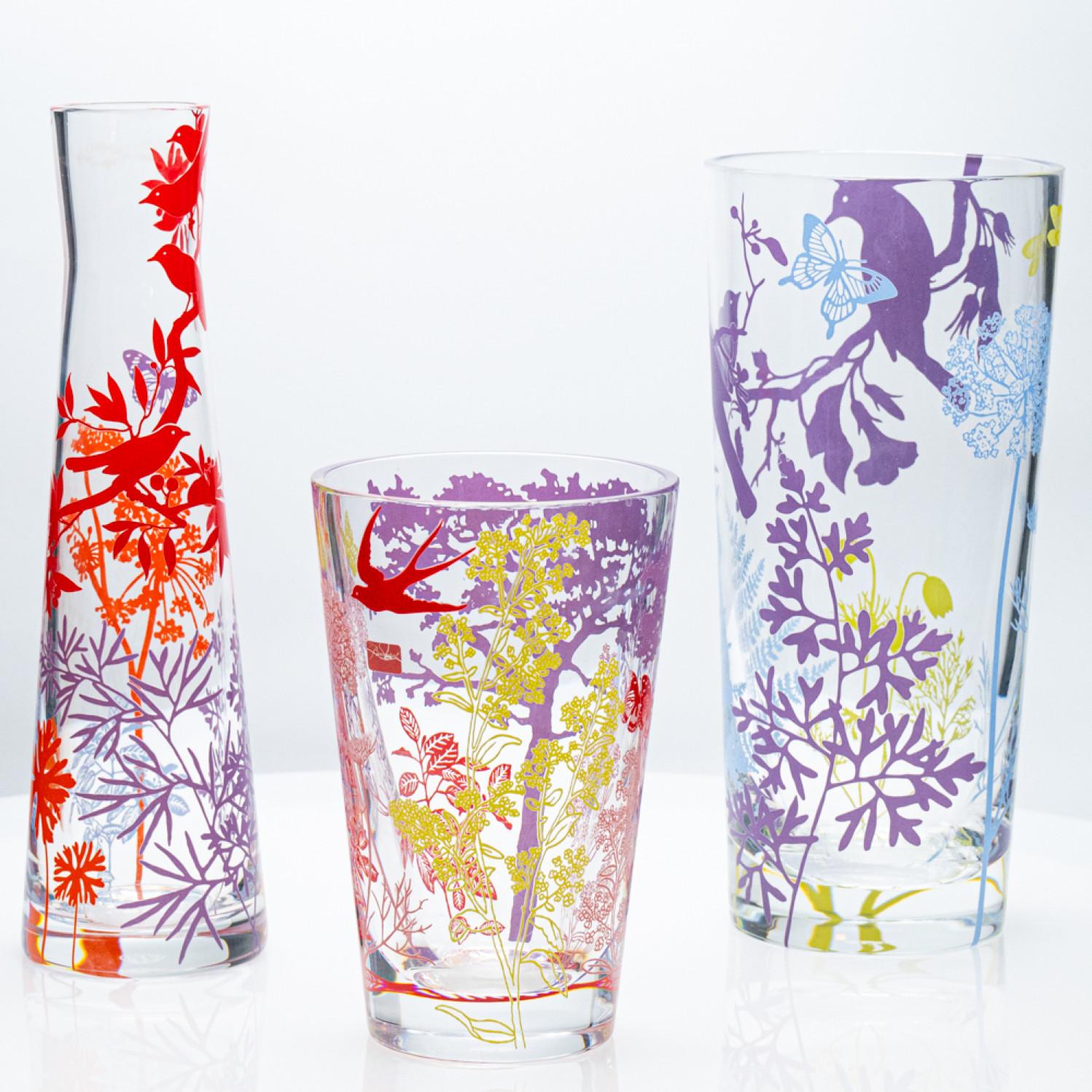Luxury at its finest, set of 3 high-end crystal vases made by Baccarat with printed polychrome decoration, multicolored, France 2006.

Dimensions: 1. vase H  12,6