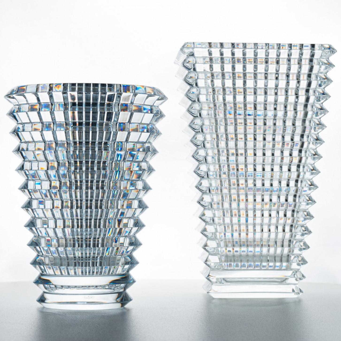 Ensemble de vases structurés en cristal clair exquis de Baccarat, France, 1990 en vente 4