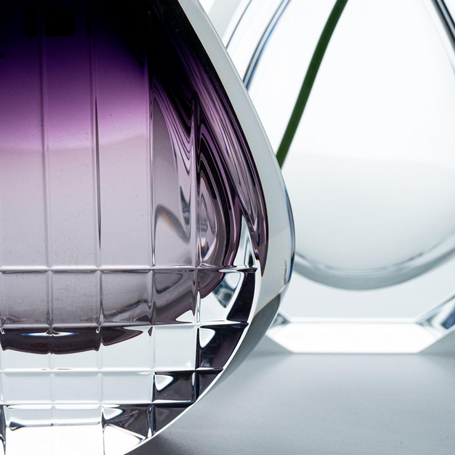 Moderno Firmato Baccarat, Set di 2 vasi in cristallo trasparente e ametista, Francia, 1980 in vendita