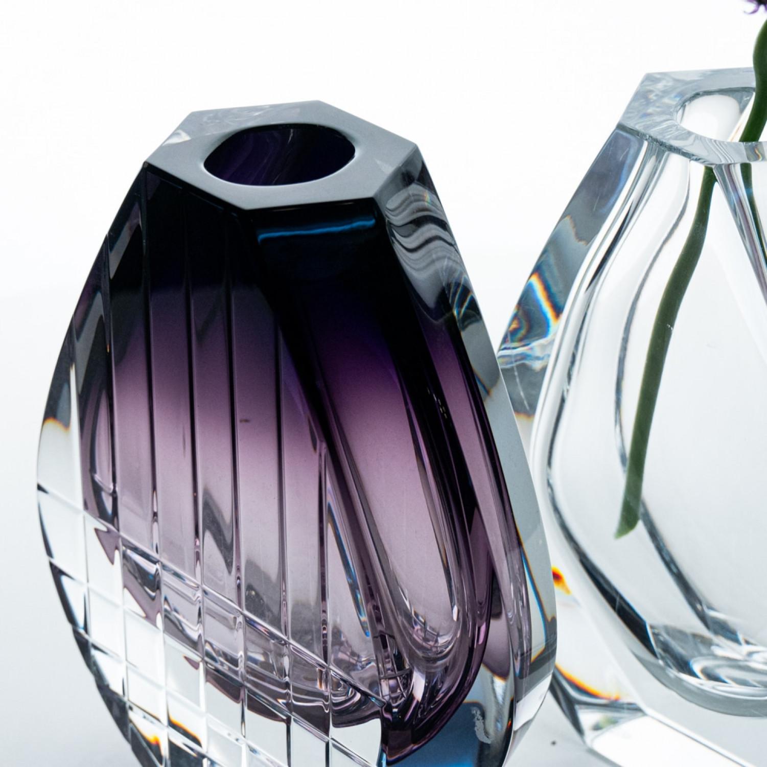 20th Century Baccarat Signed, Set of 2 Clear and Amethist Crystal Vases, France, 1980 For Sale