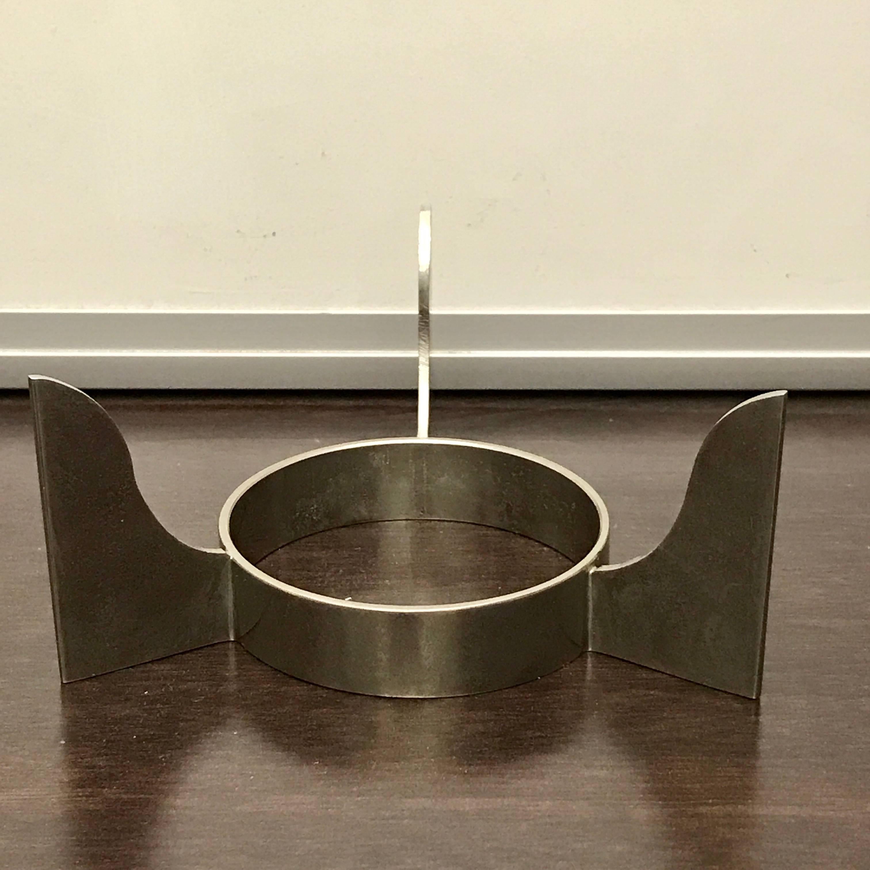 Baccarat Sirius Kristallkugel auf Ständer aus Nickelblech von Jacques Adnet (Mitte des 20. Jahrhunderts)