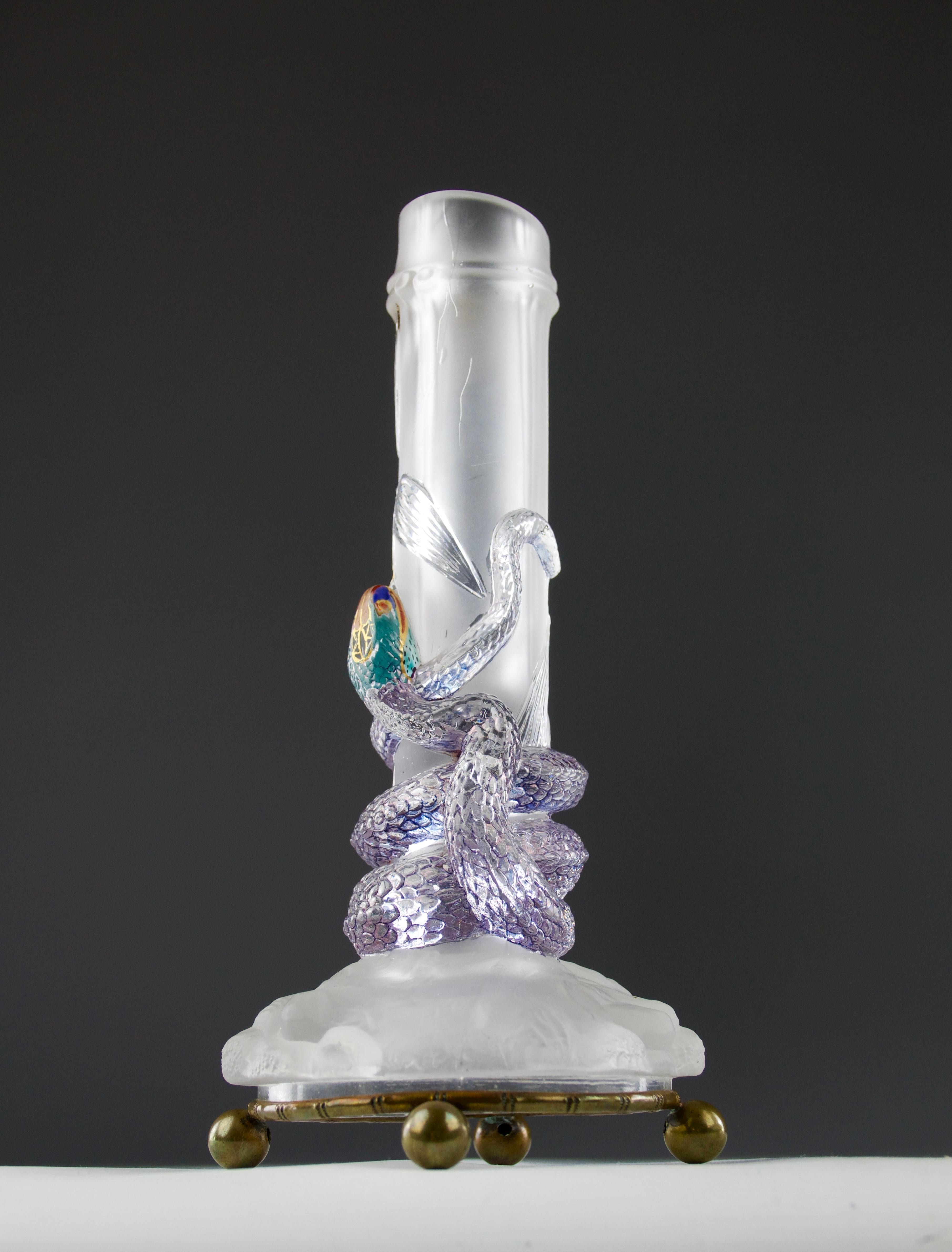 Francese Baccarat, Vaso con serpente e scarabeo Soliflores, Art Nouveau francese Fine 1800 in vendita
