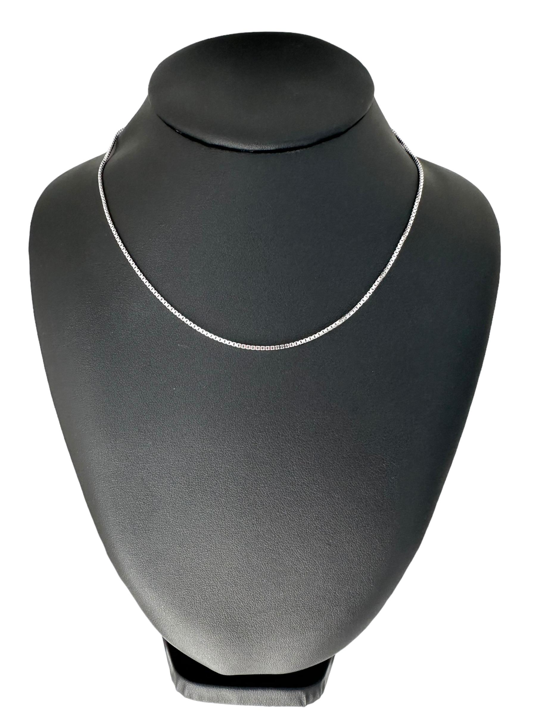 Moderno Catena in argento Baccarat in vendita