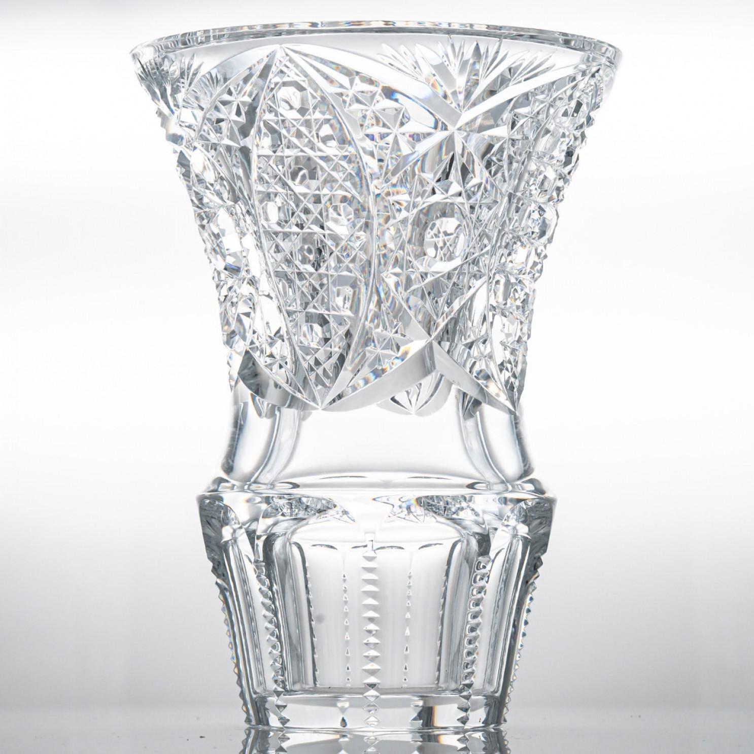 Moderno Vaso di cristallo trasparente strutturato di Baccarat, Francia in vendita