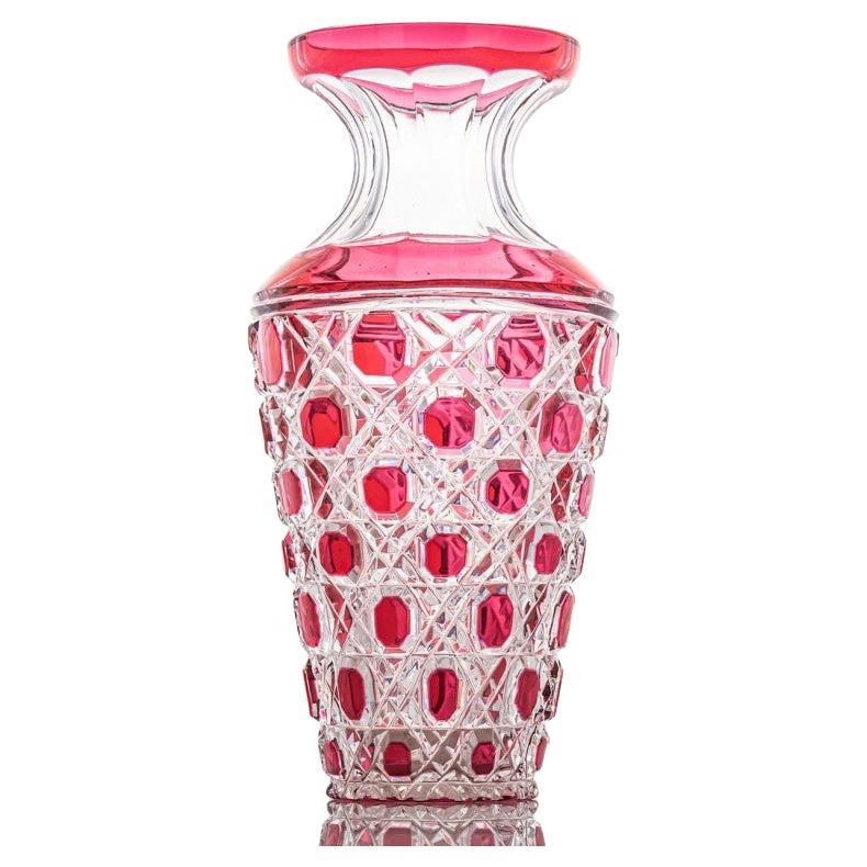 Vaso in cristallo trasparente e ibisco strutturato Baccarat, Francia in vendita