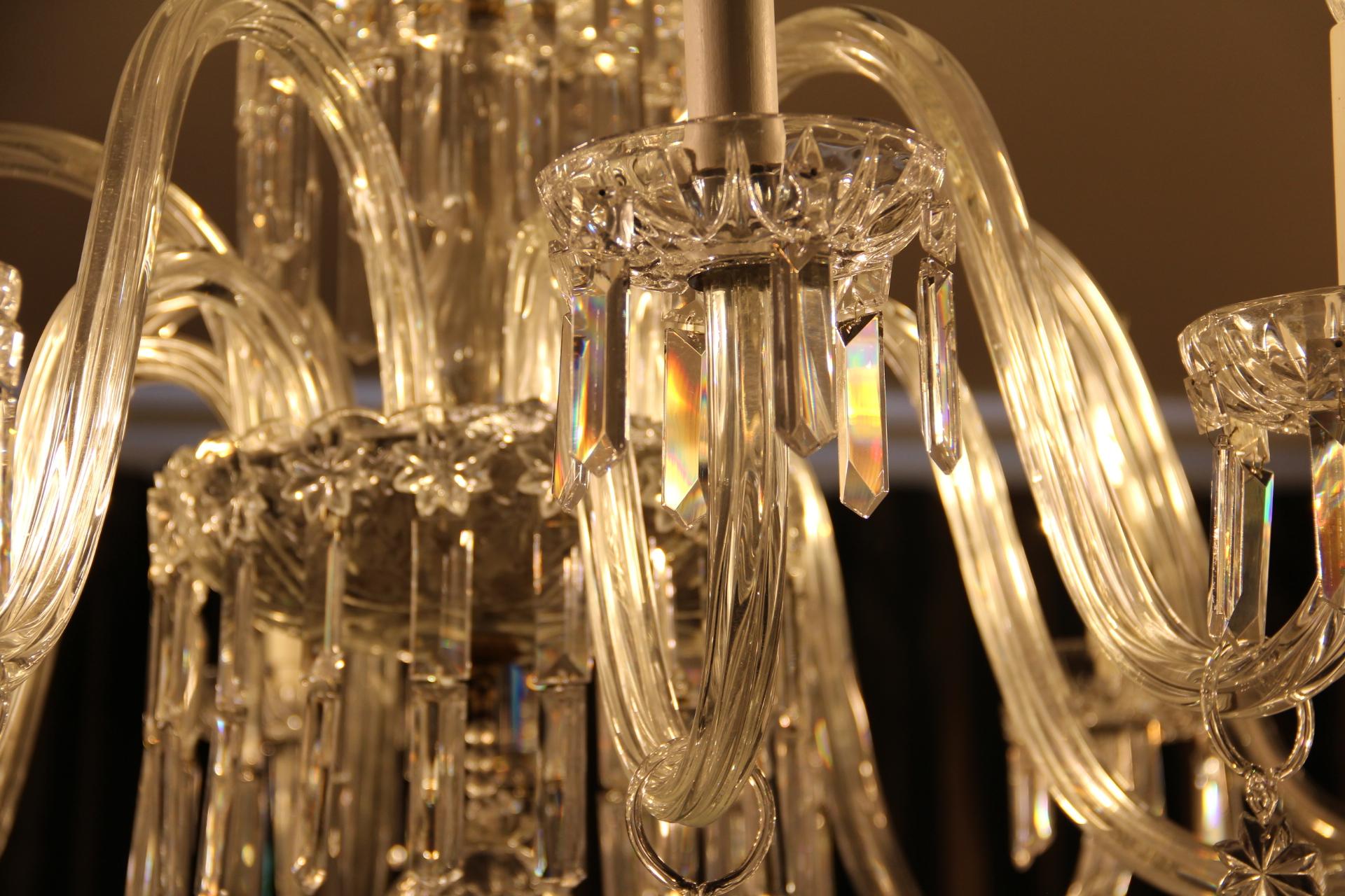 Lampadario di cristallo in stile Baccarat in vendita 9