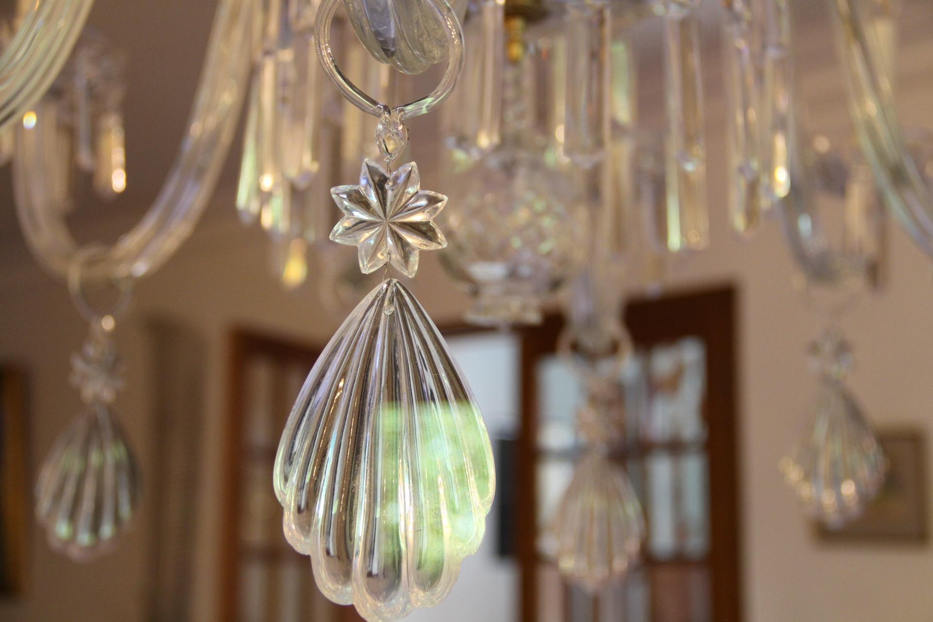 Lampadario di cristallo in stile Baccarat in vendita 3