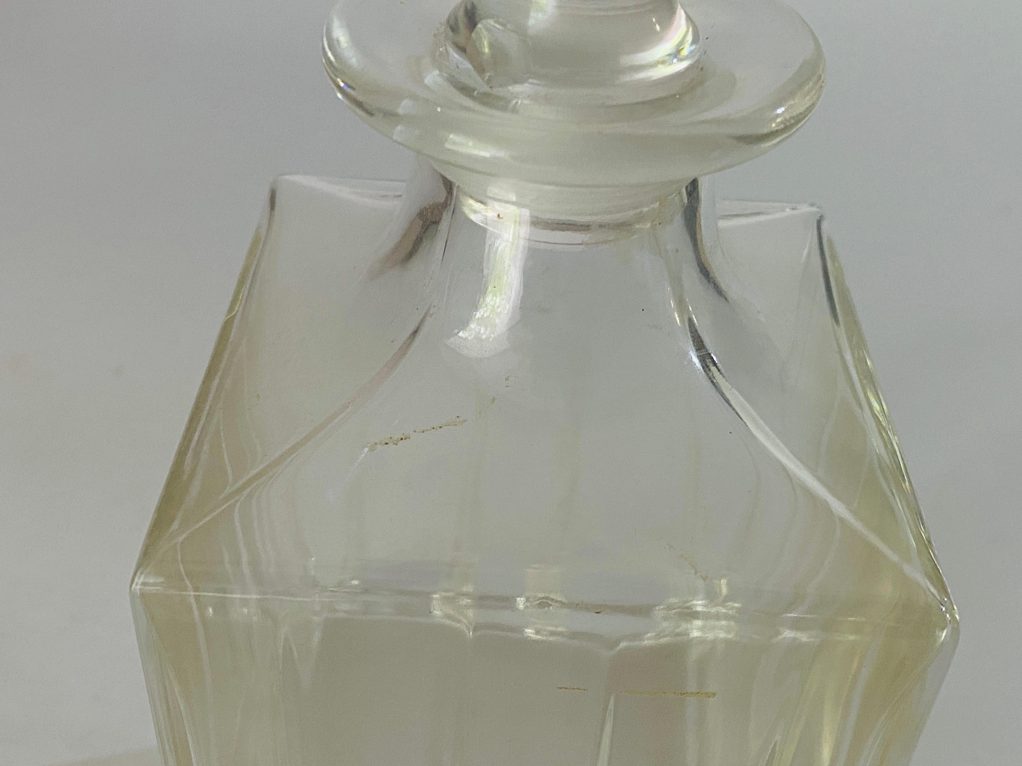 Decanter per whisky quadrato in cristallo di Baccarat stile Perfezione Francia XX secolo in vendita 5