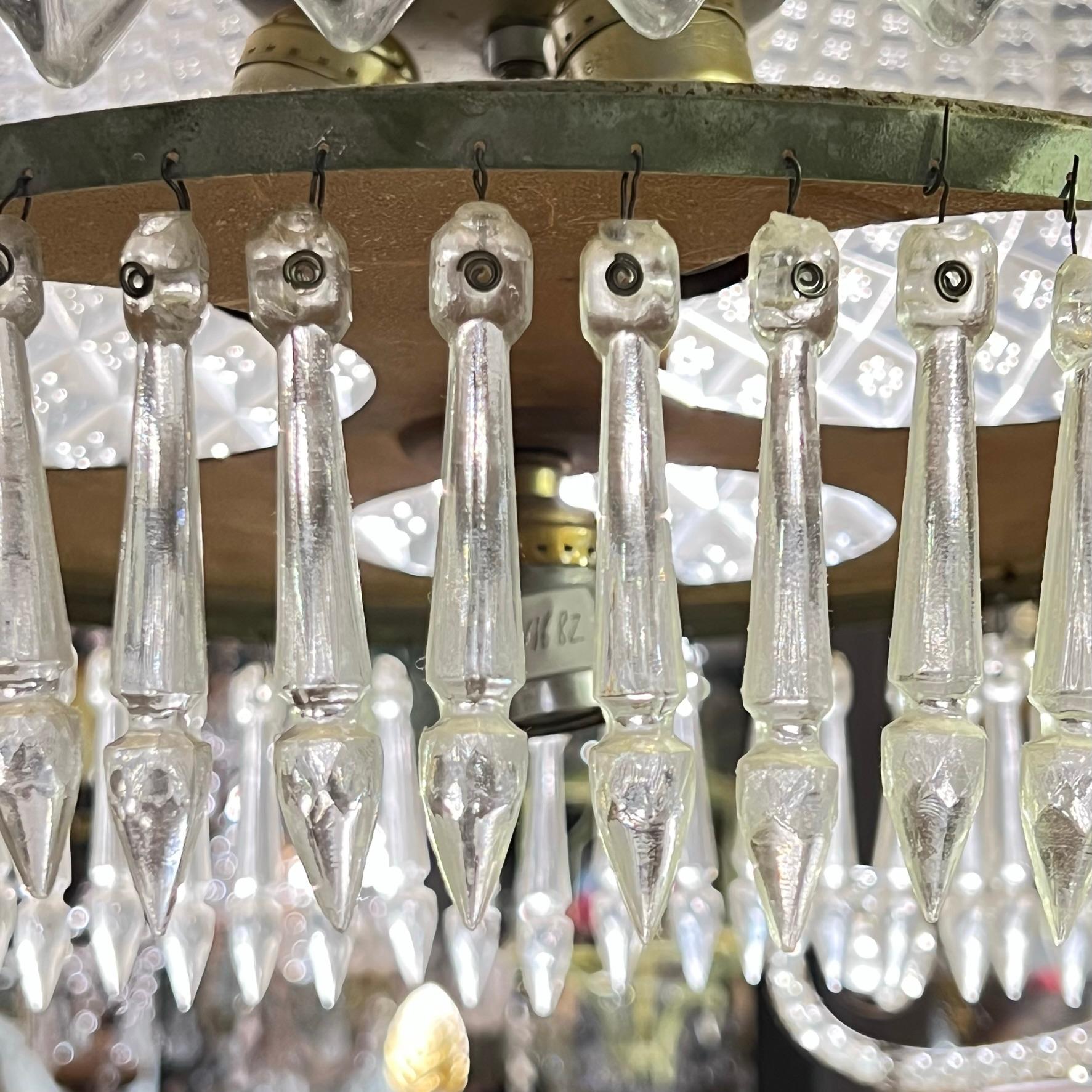 Baccarat Stil Geformtes Glas Kronleuchter (Moderne der Mitte des Jahrhunderts) im Angebot