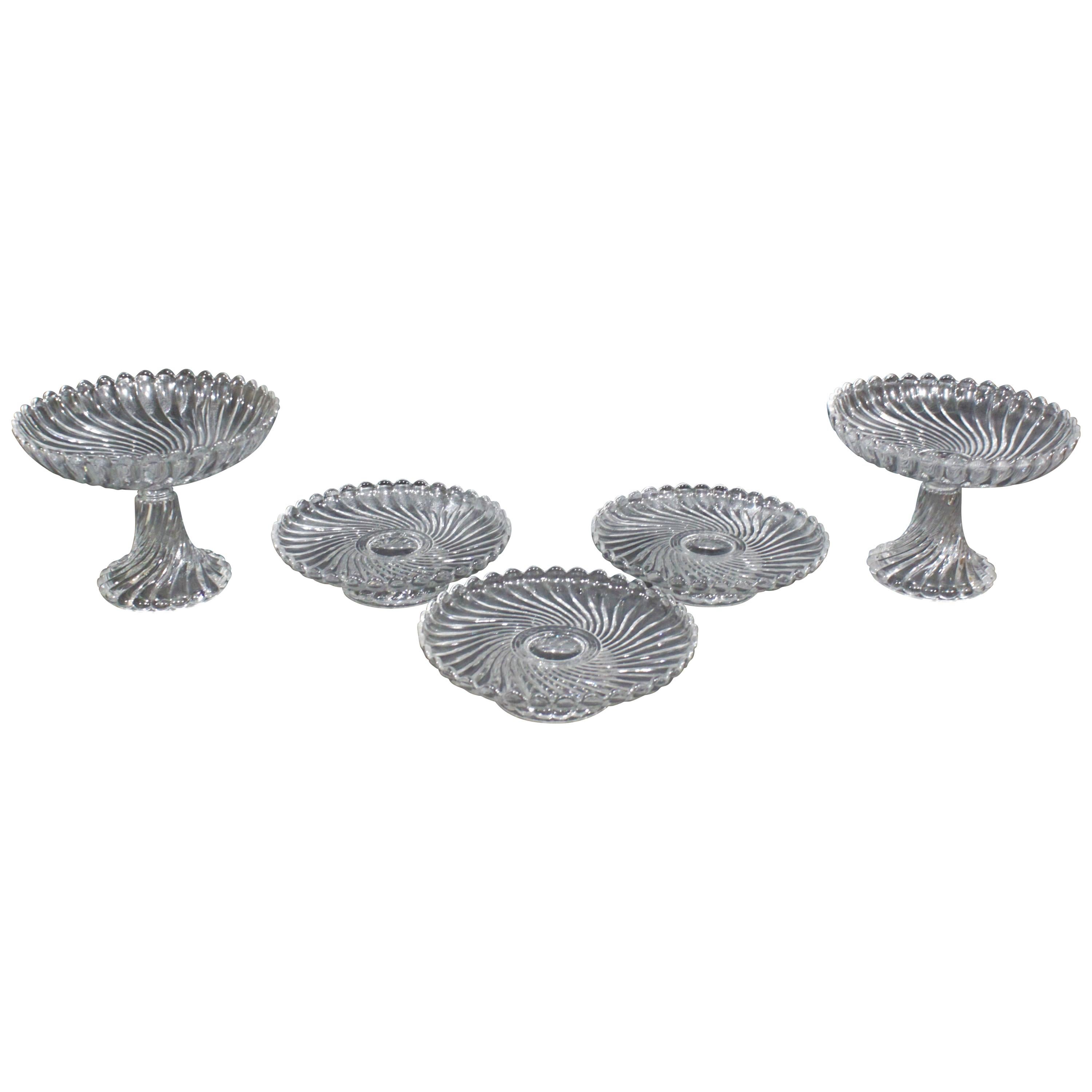 Set di piedistalli in cristallo roteato Baccarat