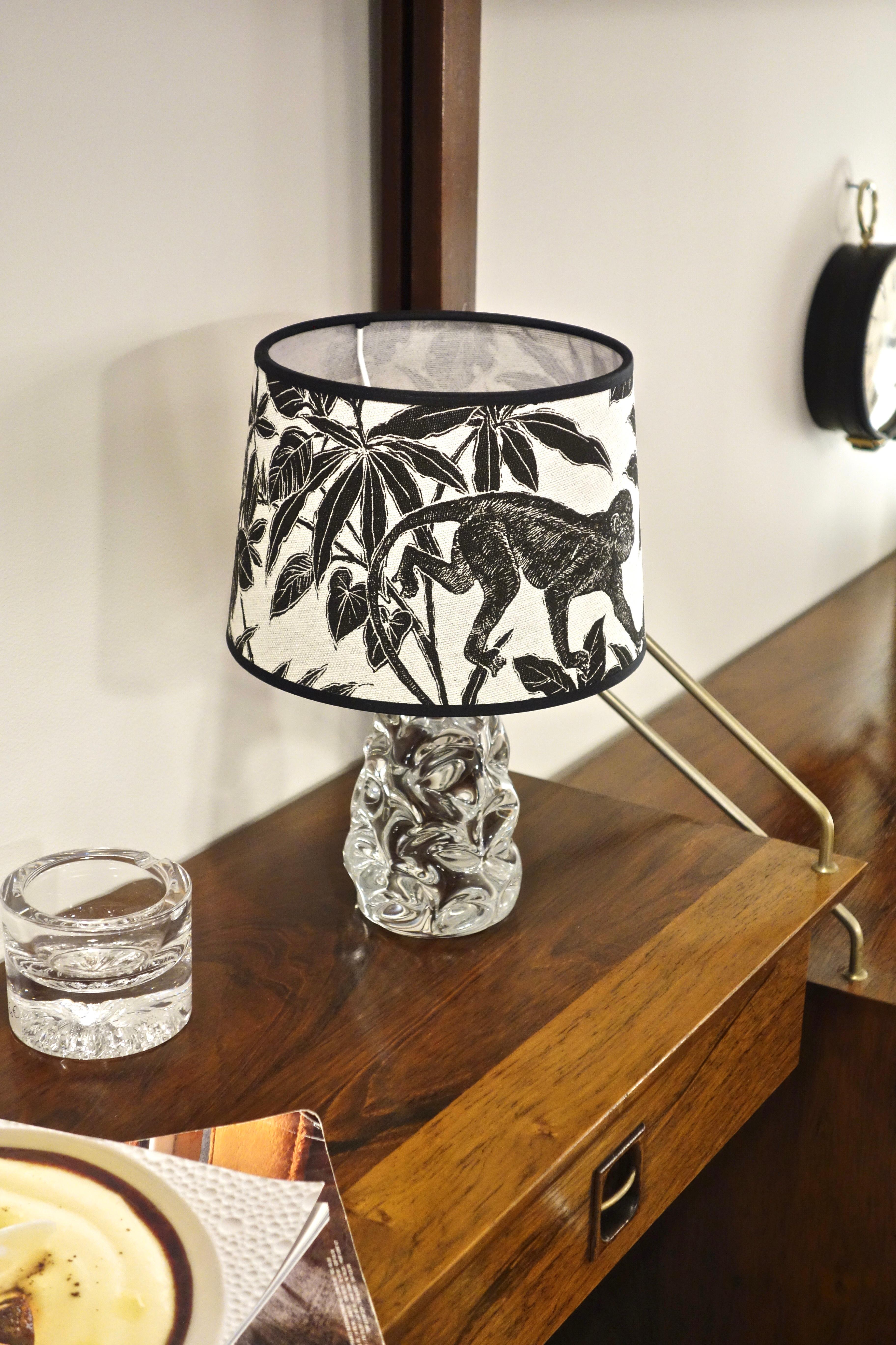 Milieu du XXe siècle Lampe de table Baccarat en cristal français des années 1950 en vente