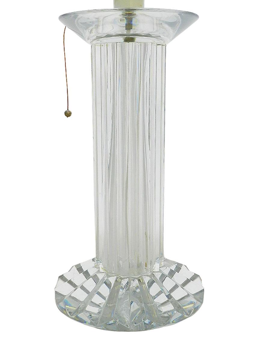 Bacarrat crystal column table lamp midcentury
Baccarat France etched logo underneath
Monumental and heavy vintage 20th century, circa 1970
In good vintage condition no chips with only minor surface marks of use
This can be rewired to USA or UK