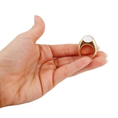 BACCARAT Bague vintage en or jaune 18 carats avec cristal cabochon