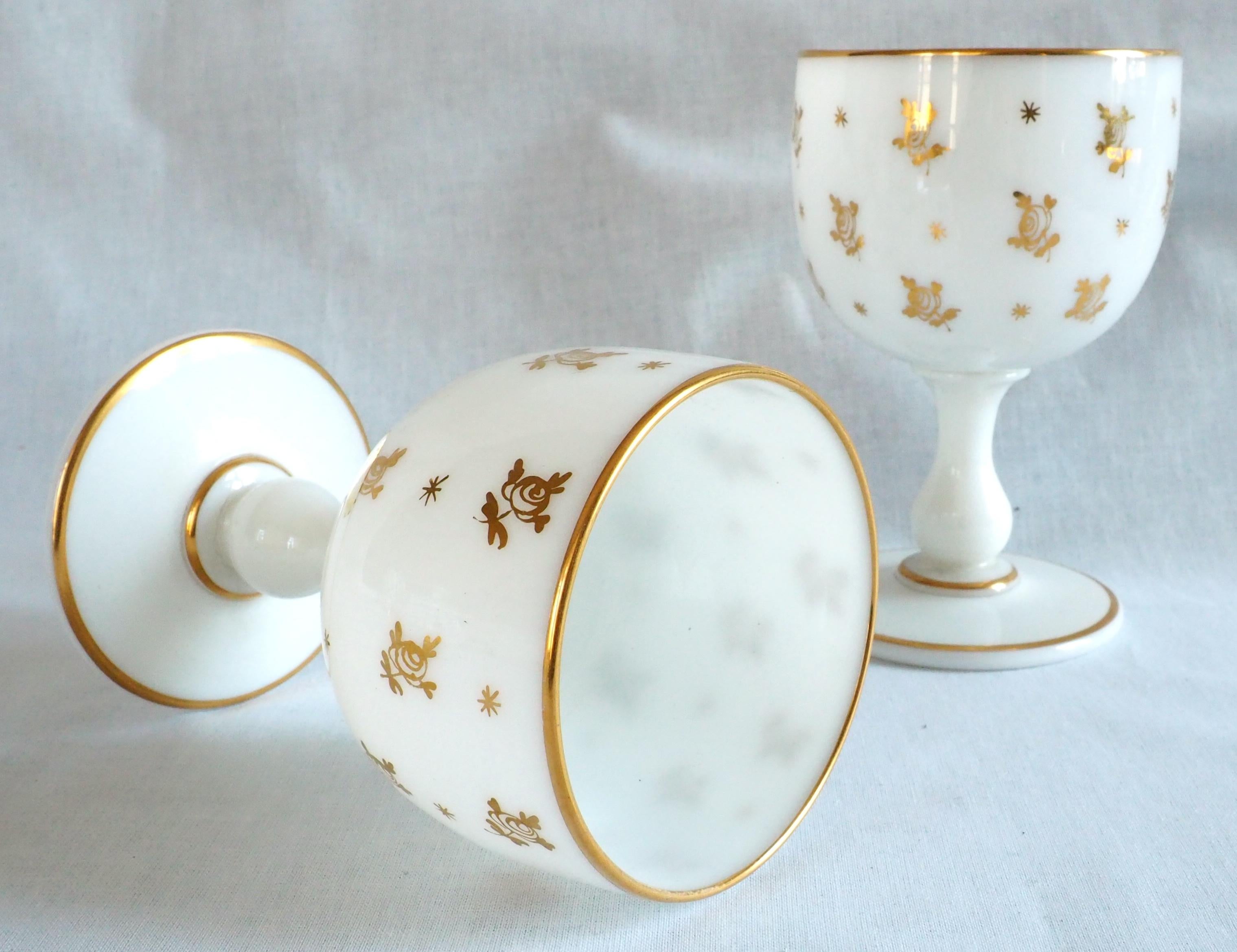 Vetro opalino Set da acqua opalino bianco Baccarat, periodo Napoléon III, circa 1860 in vendita
