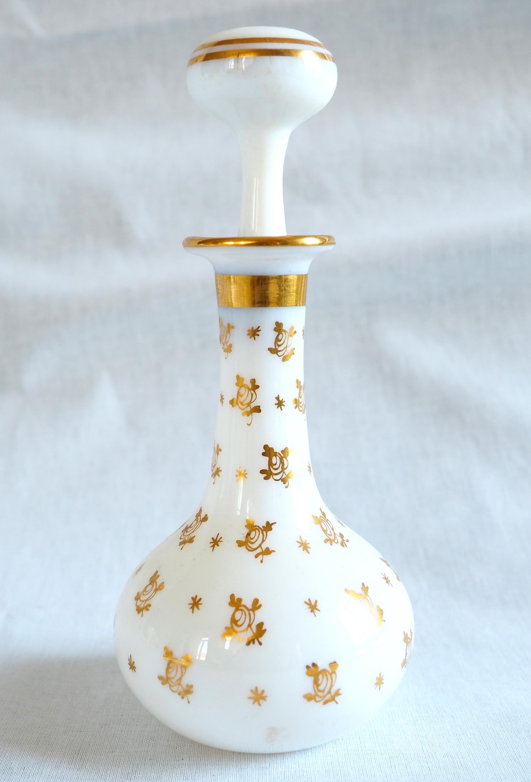 Set da acqua opalino bianco Baccarat, periodo Napoléon III, circa 1860 in vendita 1