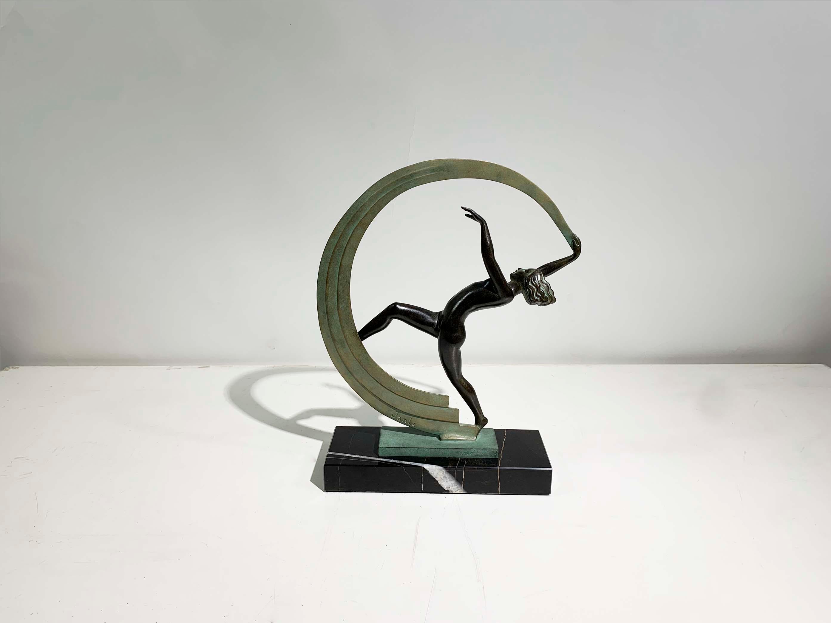 „Bacchanale“-Tänzer-Skulptur von Janle für Max Le Verrier, signiert „Janle“ (Französisch) im Angebot