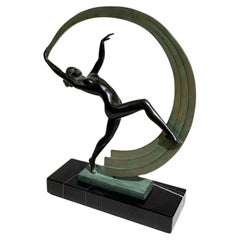 Escultura de bailarina "Bacchanale" de Janle para Max Le Verrier, firmada "Janle"