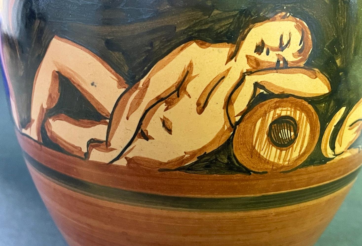 „Bacchanale“, einzigartige Art-Déco-Vase mit Aktdarstellungen von Rheinfelden, Ruddy & Schwarztönen, Paar (Schweizerisch) im Angebot