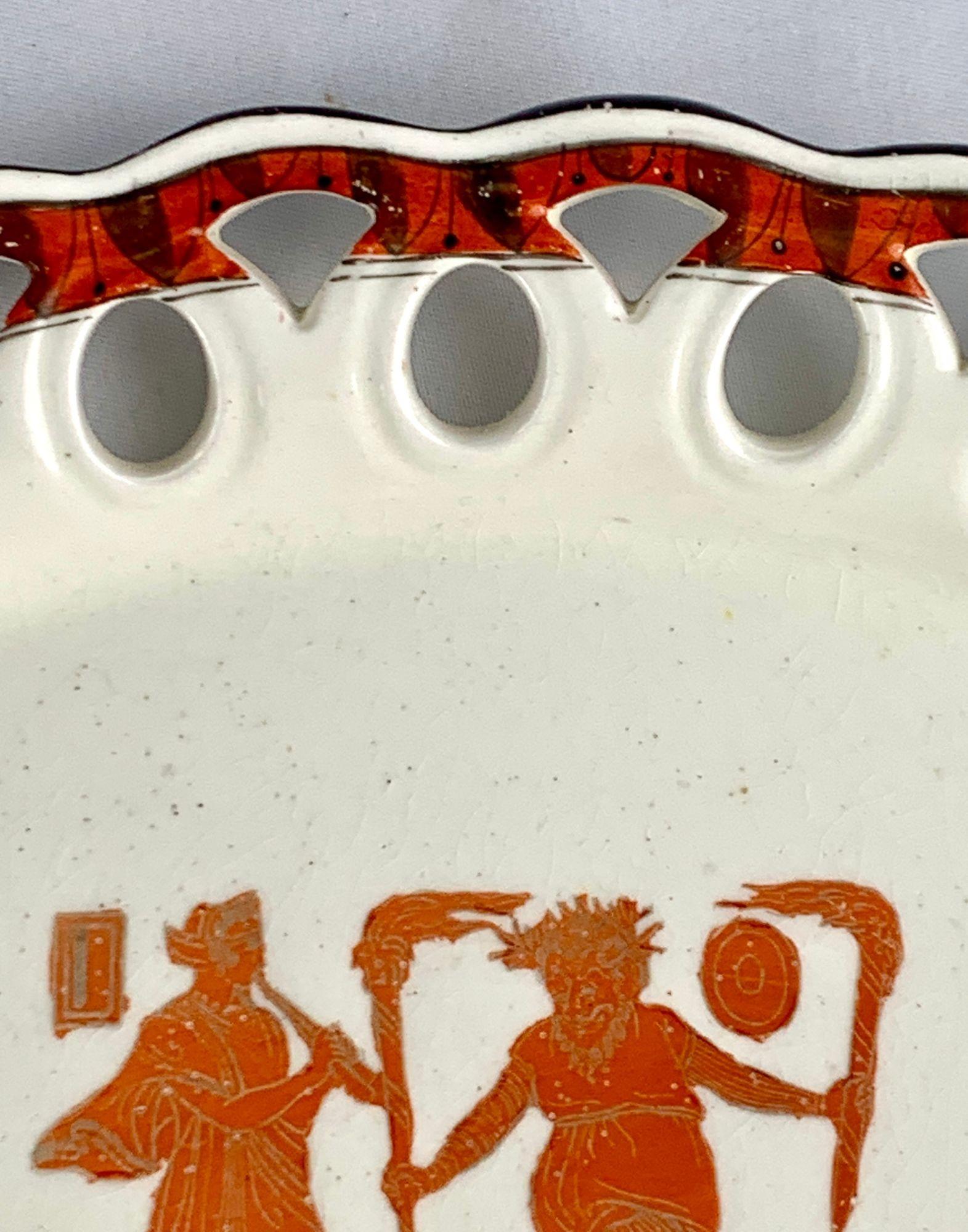 Néoclassique Assiette Bacchanale en vente