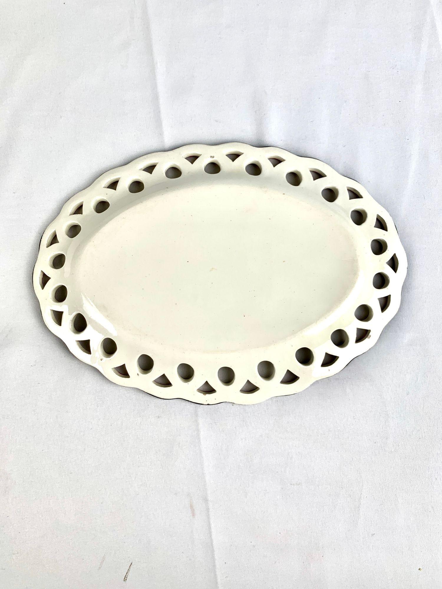 Assiette Bacchanale Excellent état - En vente à Katonah, NY