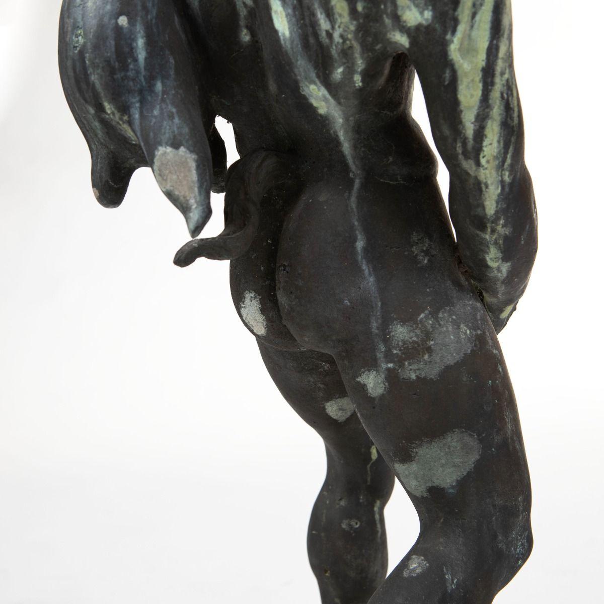 Bacchus Bronzeskulptur auf Sandsteinsockel, Italien 18.-19. im Angebot 4